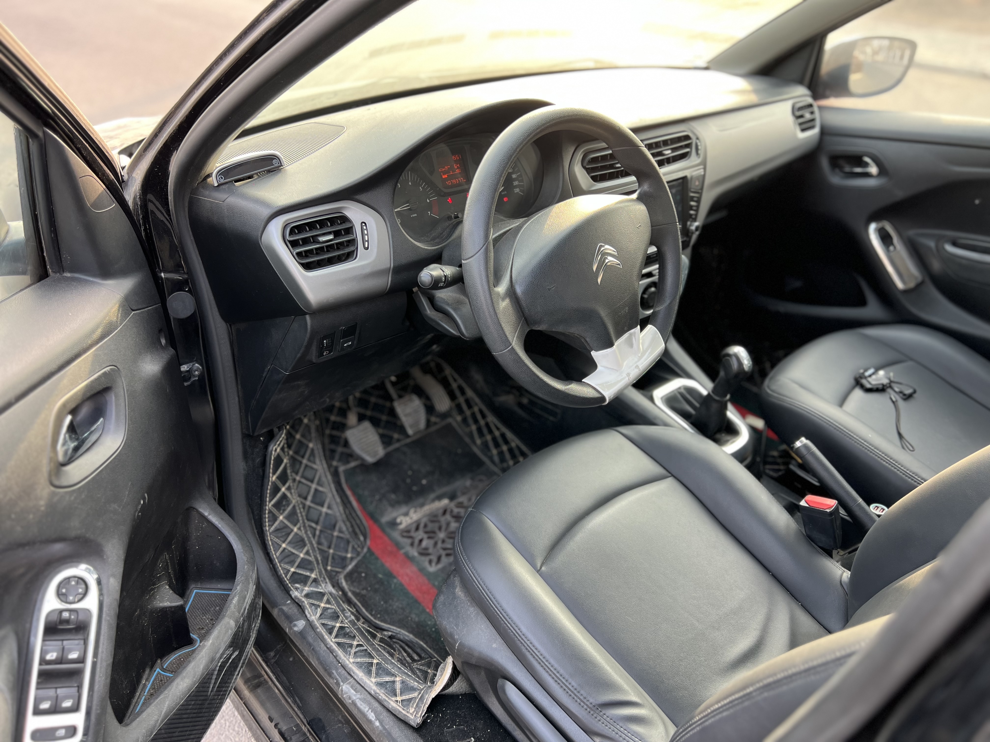 Citroen C-Elysée 2014 #4 Citroen C-Elysée 2014 immagine di auto #4