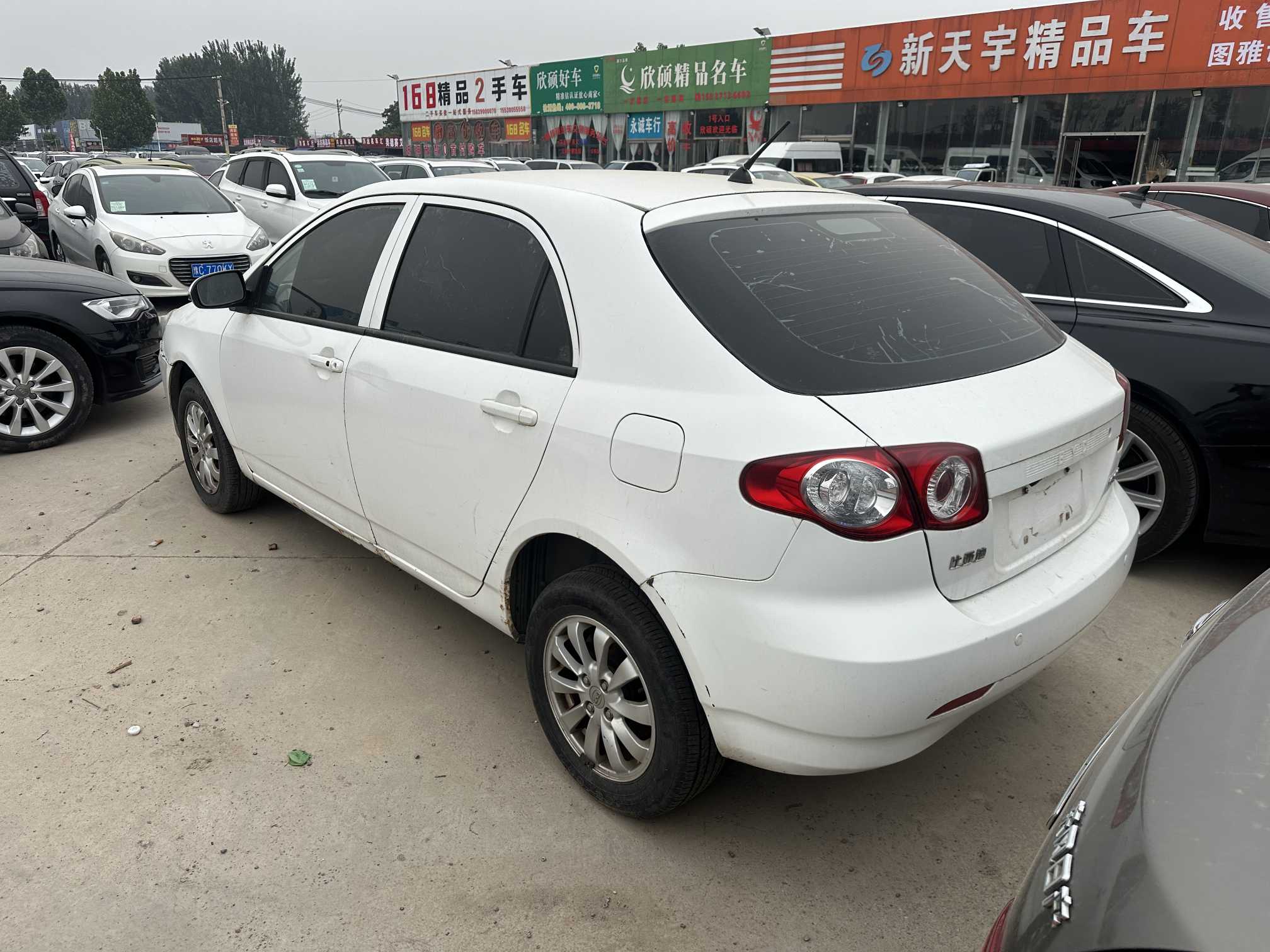 BYD G3R 2014 #4 BYD G3R 2014 imagem de carro #4