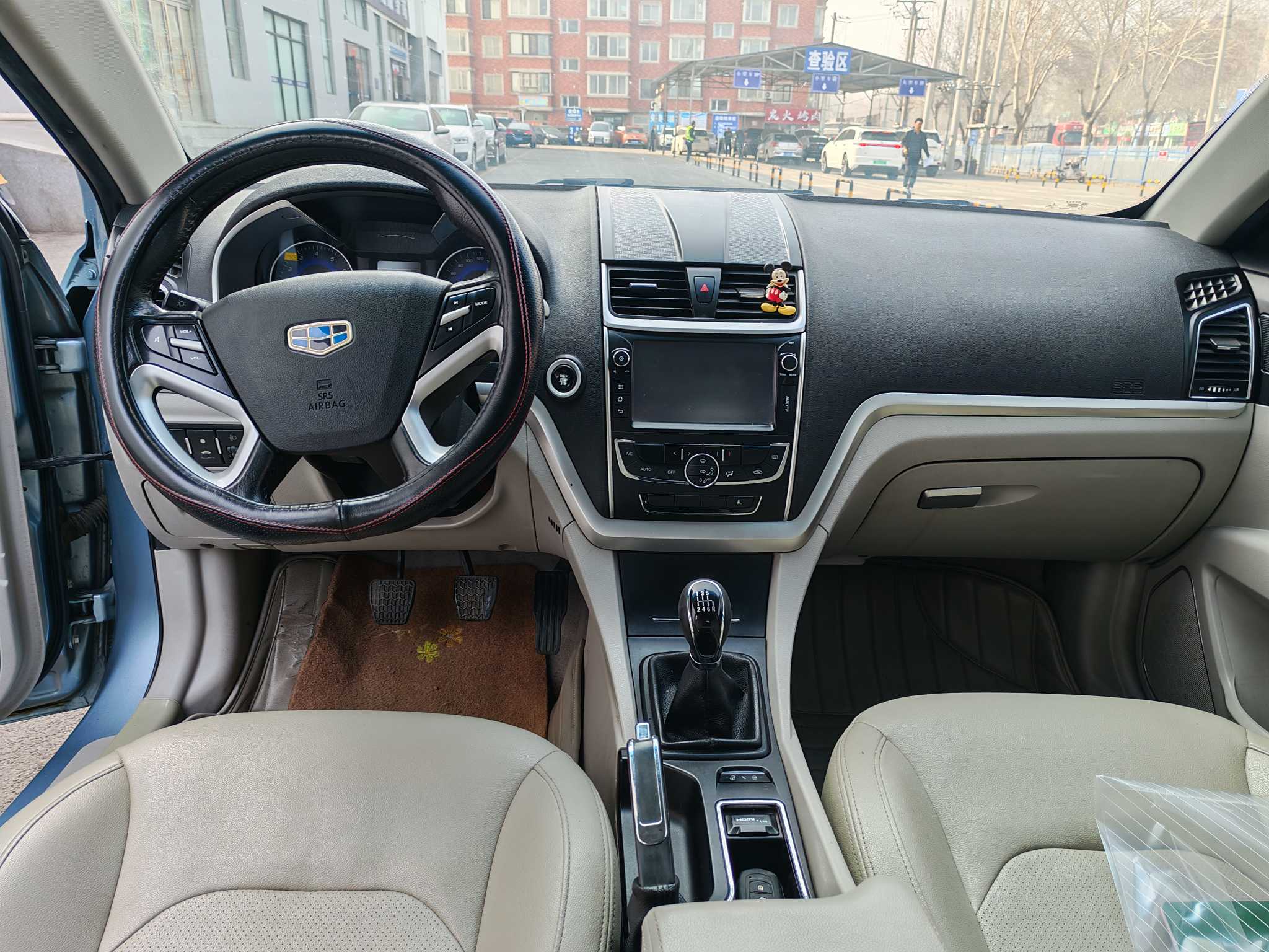 GEELY Emgrand 2016 #4 GEELY Emgrand 2016 car image #4