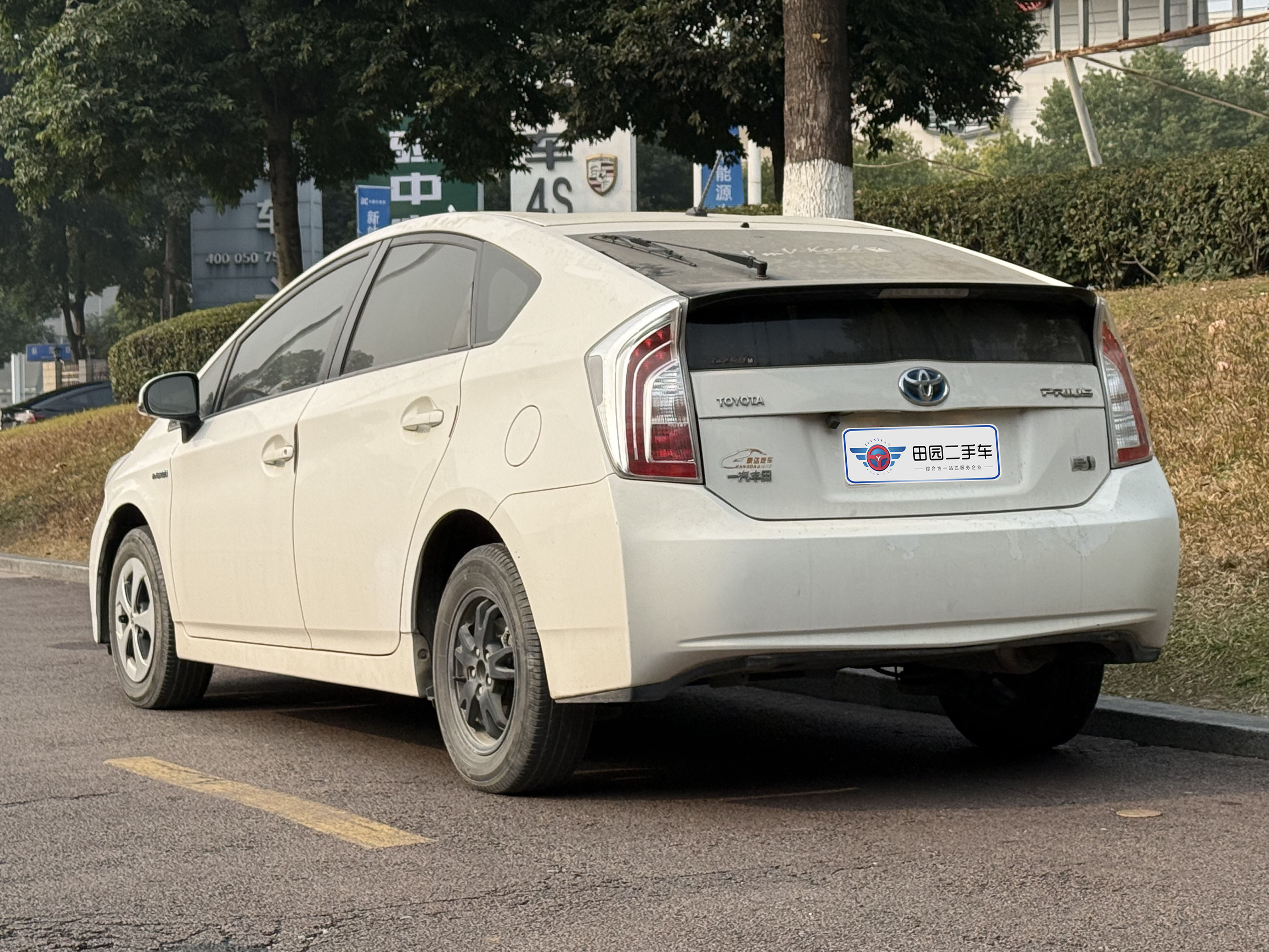 Toyota Prius 2015 car image #4