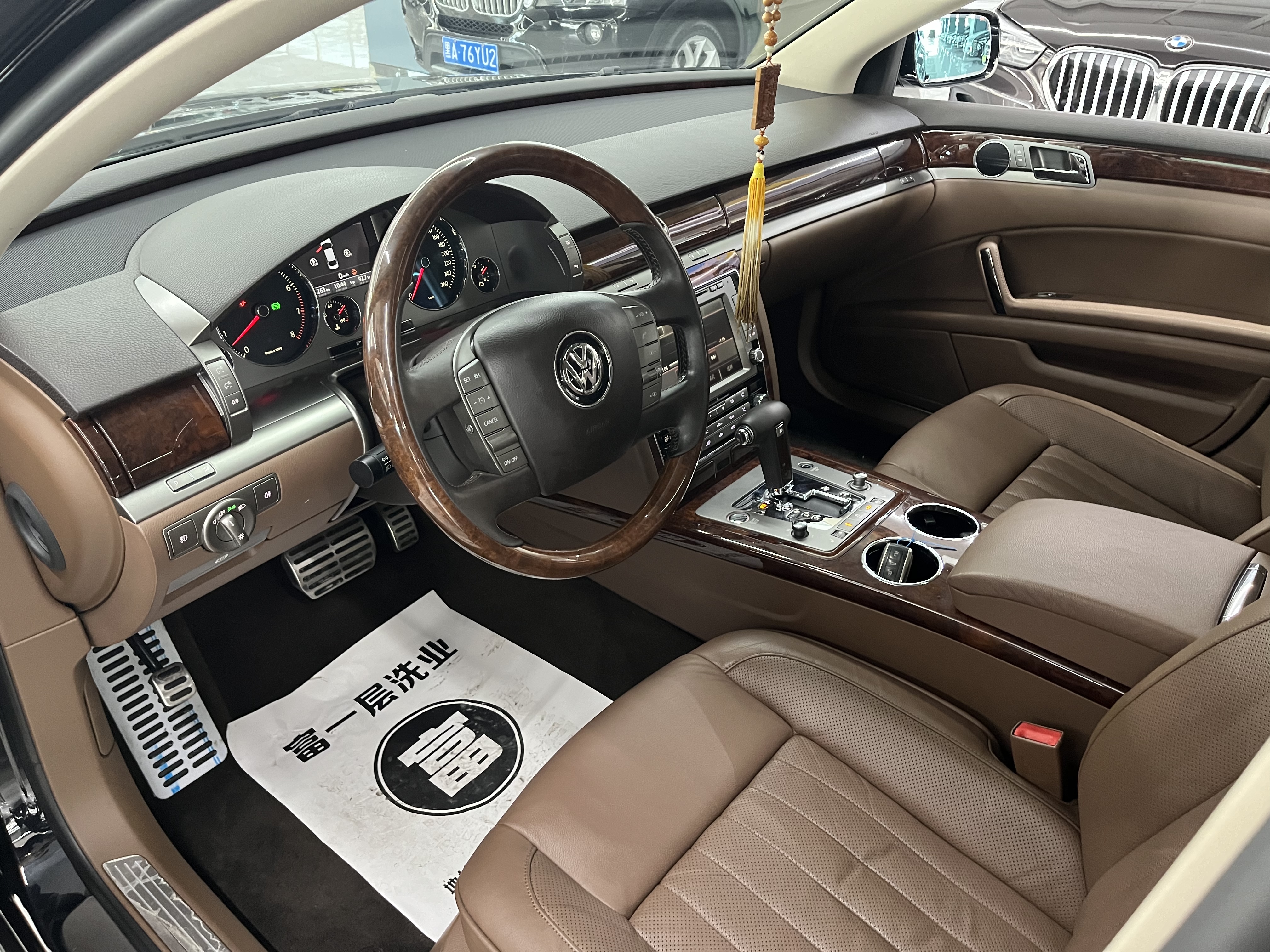 Volkswagen Pheaton 2014 immagine di auto #4