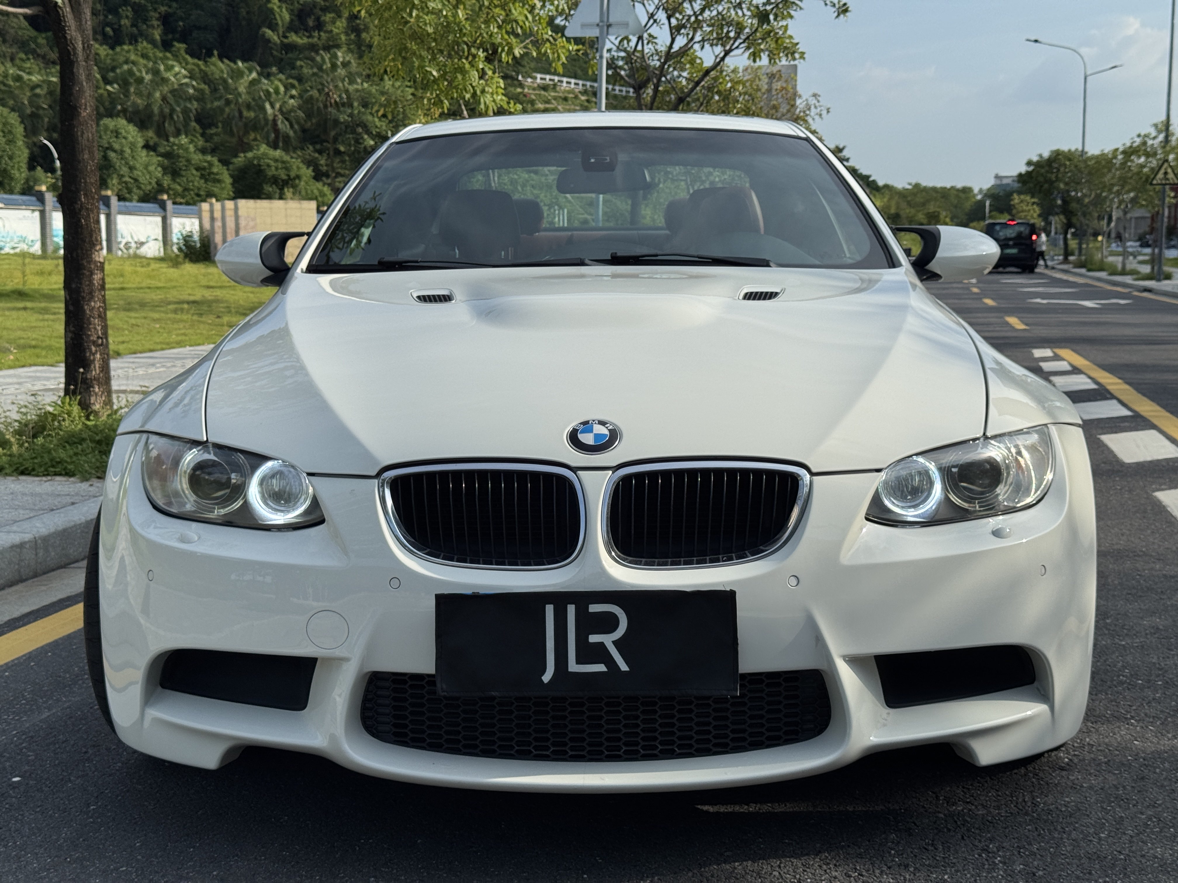 BMW M3 2010 #4 BMW M3 2010 car image #4