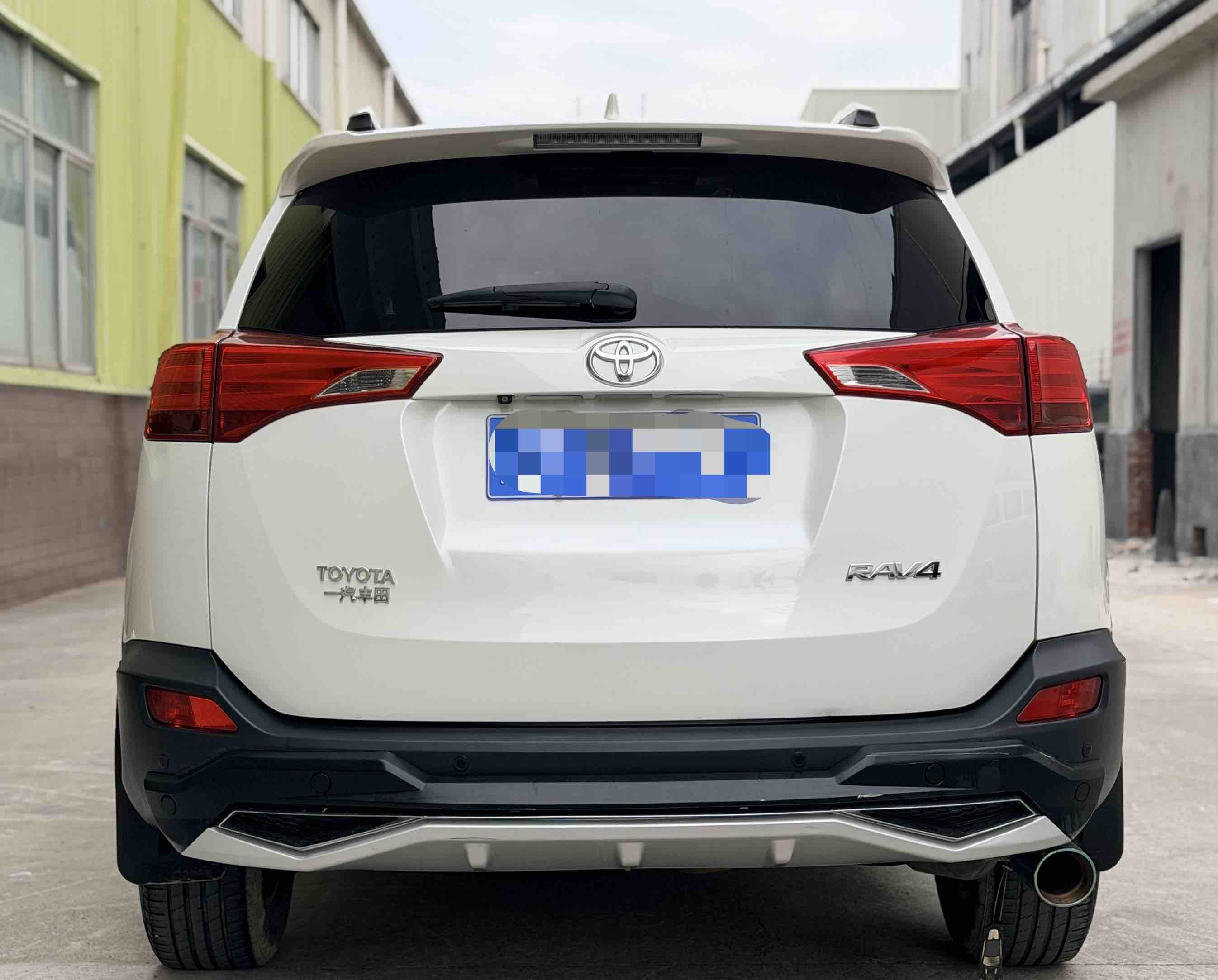 Toyota RAV4 2015 car image #4
