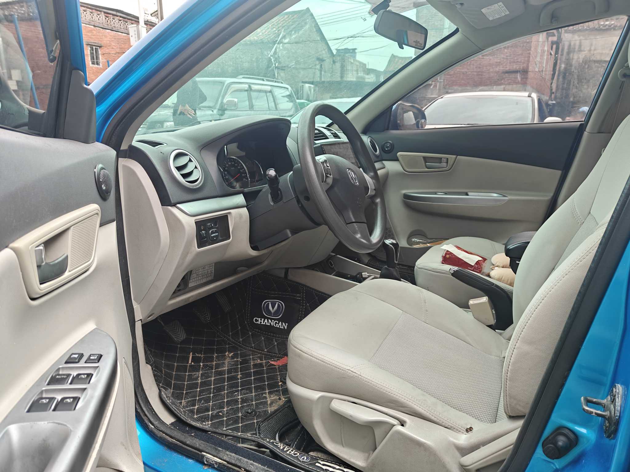 Changan Alsvin V5 2015 car image #4