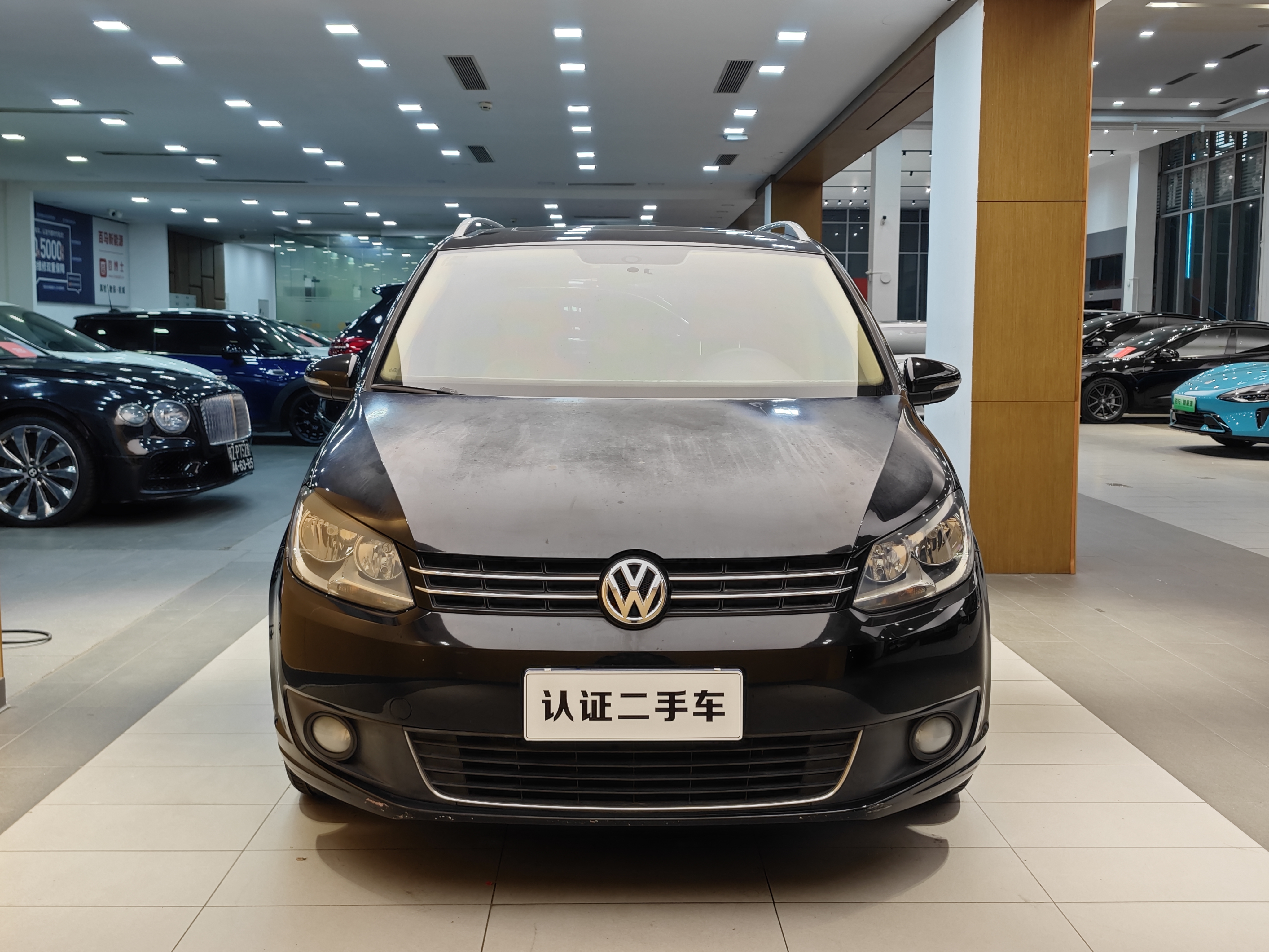 Volkswagen Touran 2011 #4 Volkswagen Touran 2011 immagine di auto #4