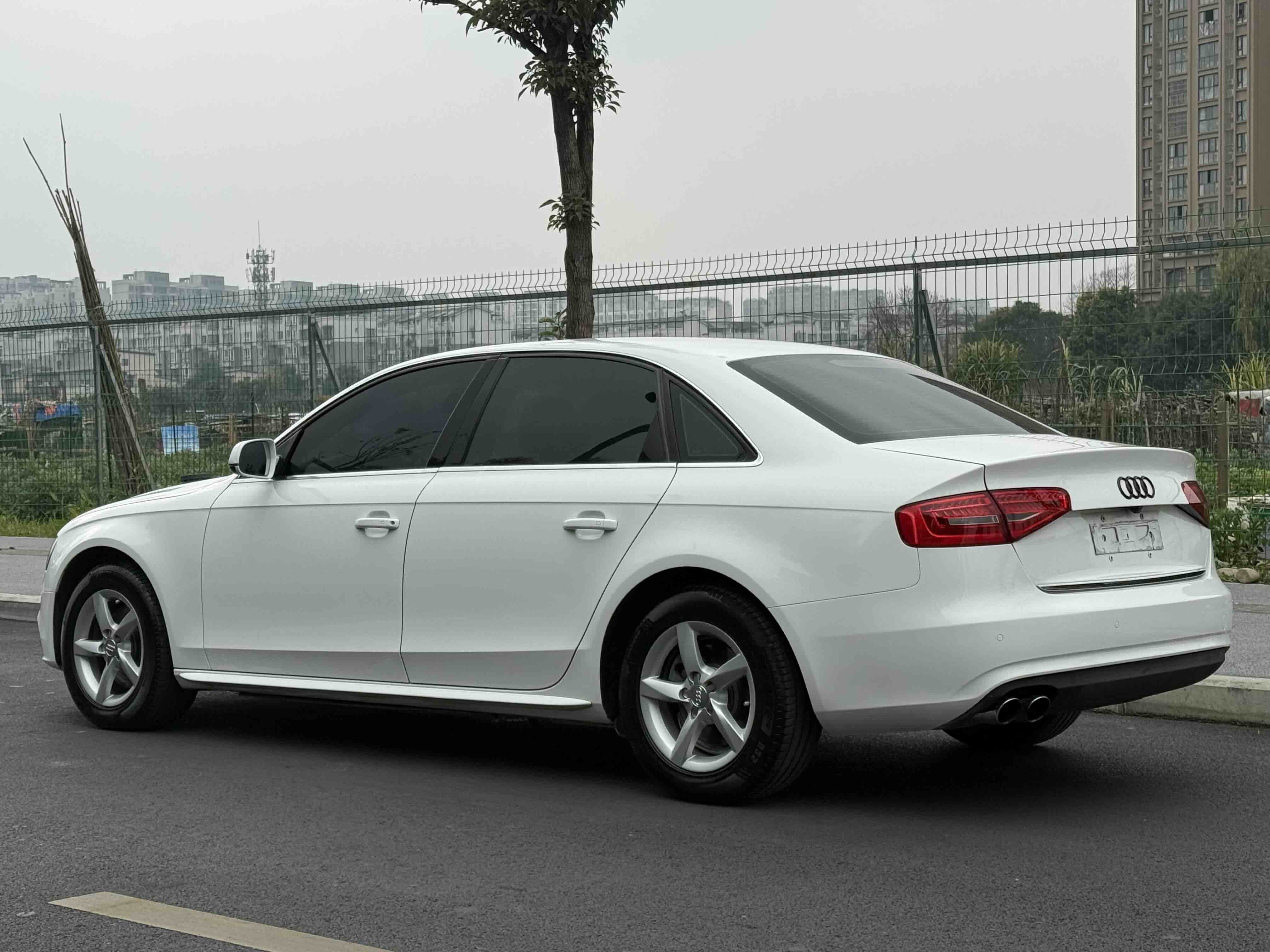 Audi A4L 2015 #4 Audi A4L 2015 car image #4