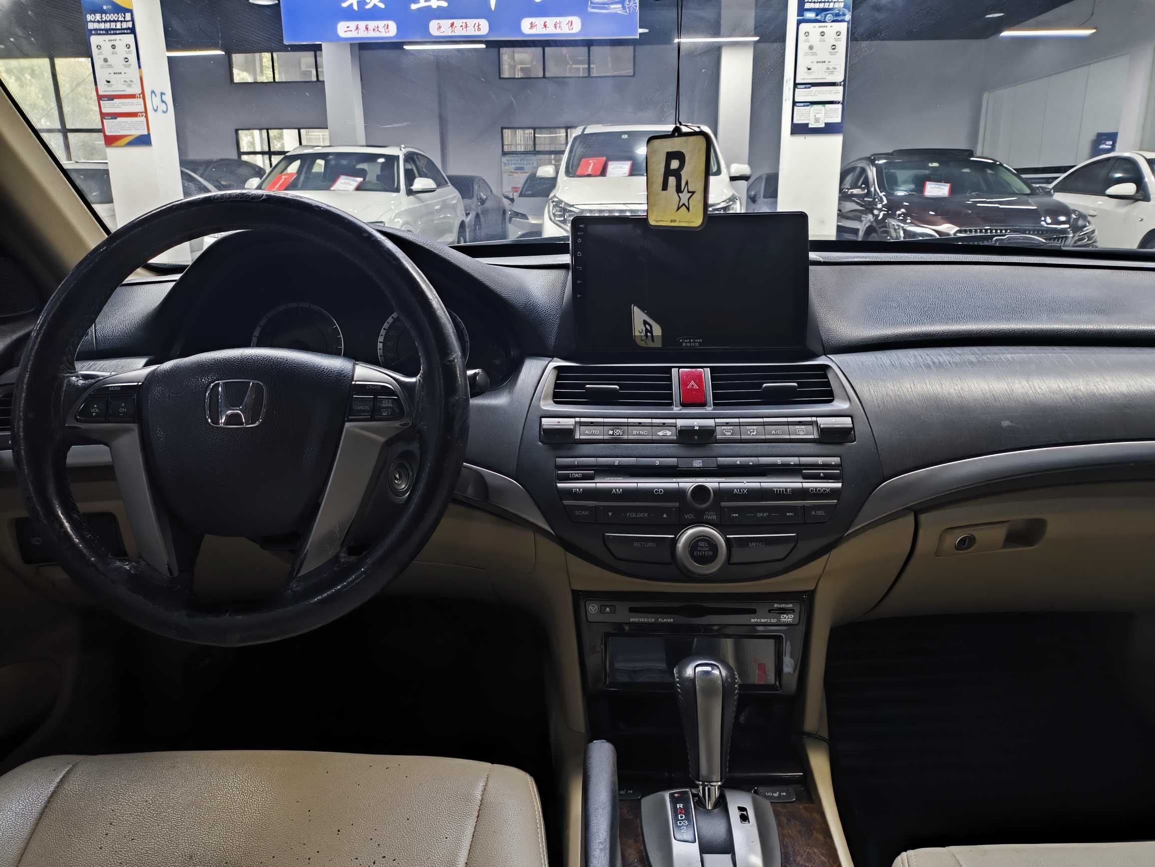 Honda Accord 2010 car image #4