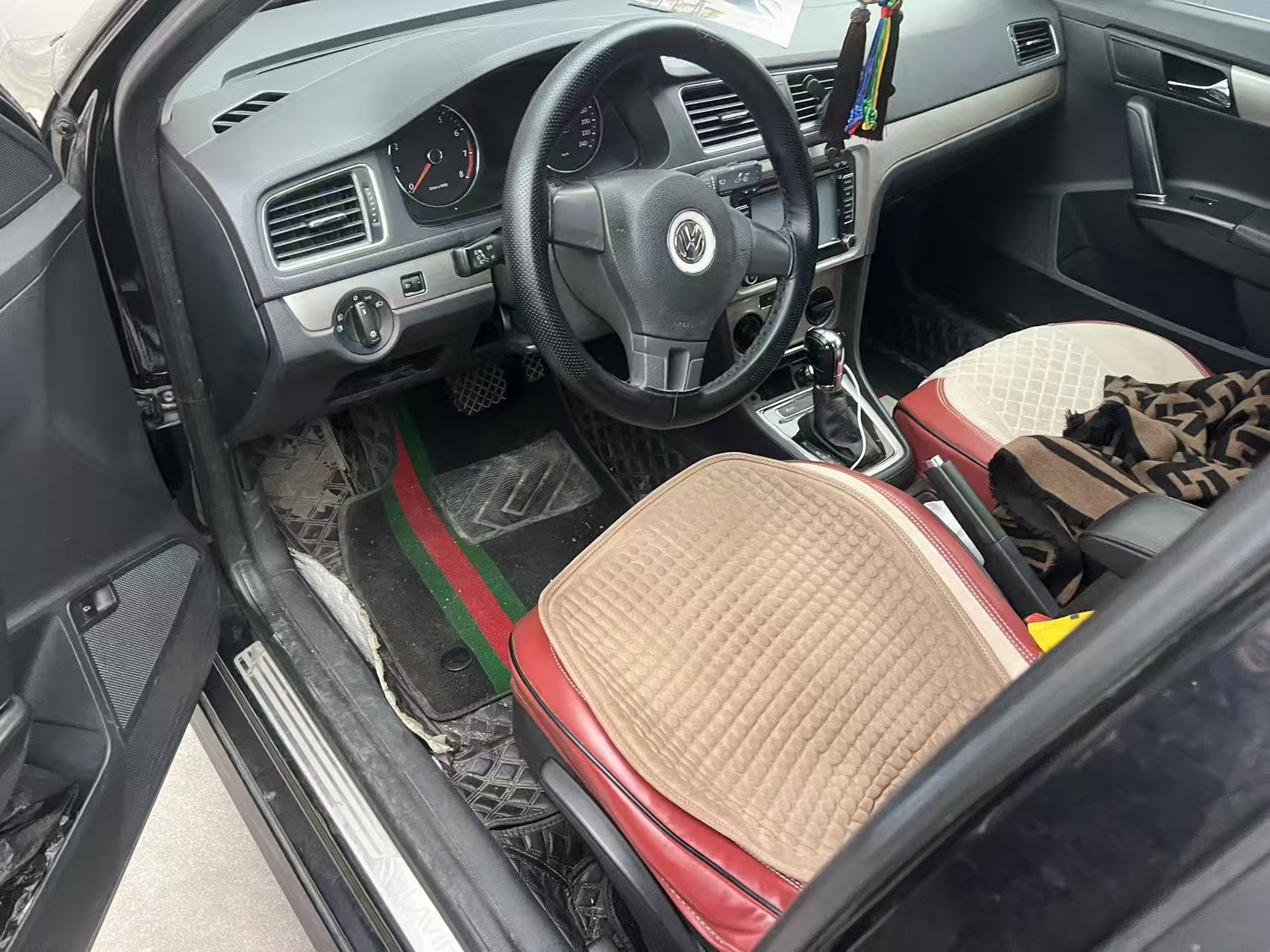 Volkswagen Lavida 2015 car image #4