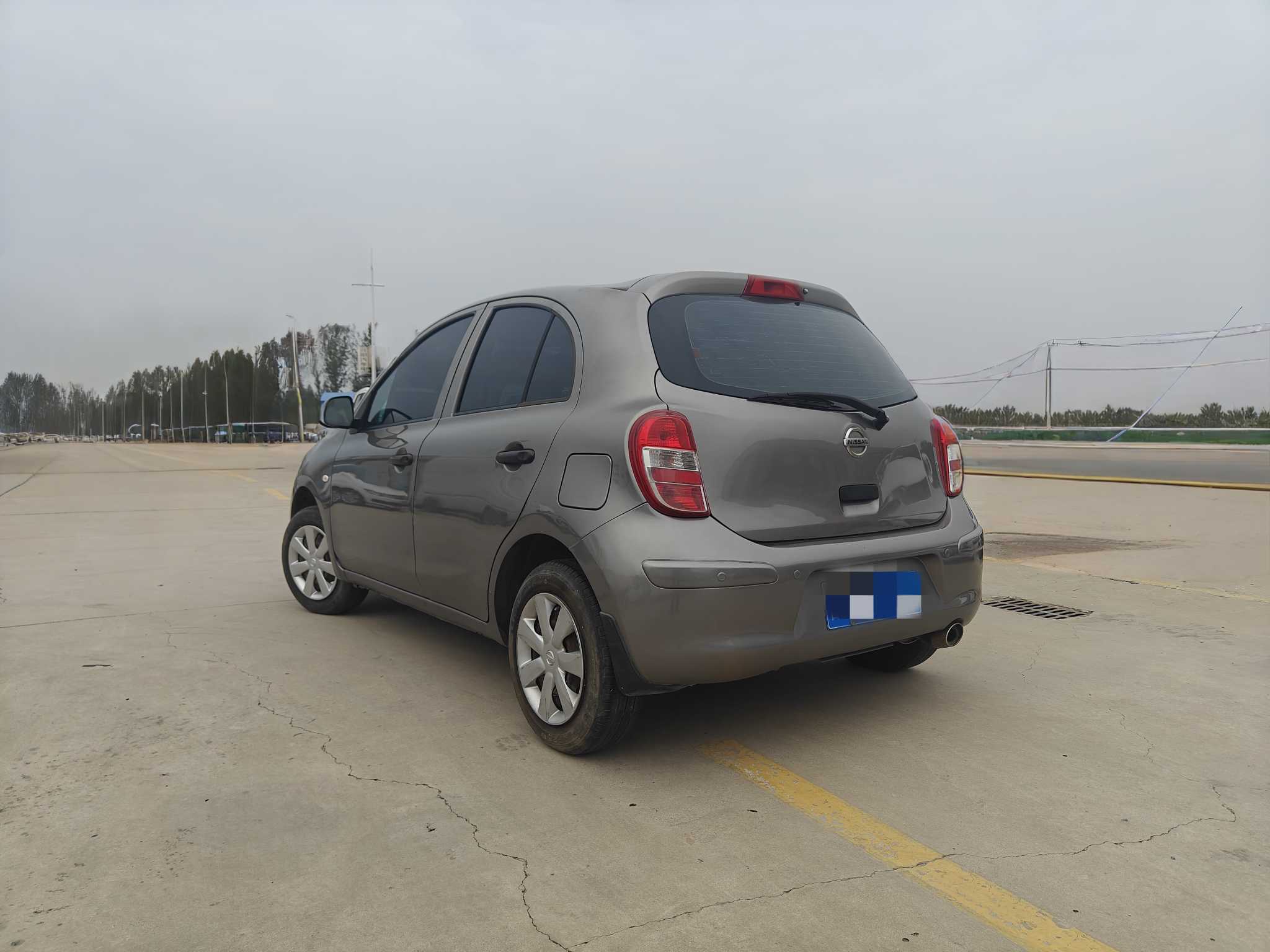 日产 玛驰 2012 汽车图片 #4