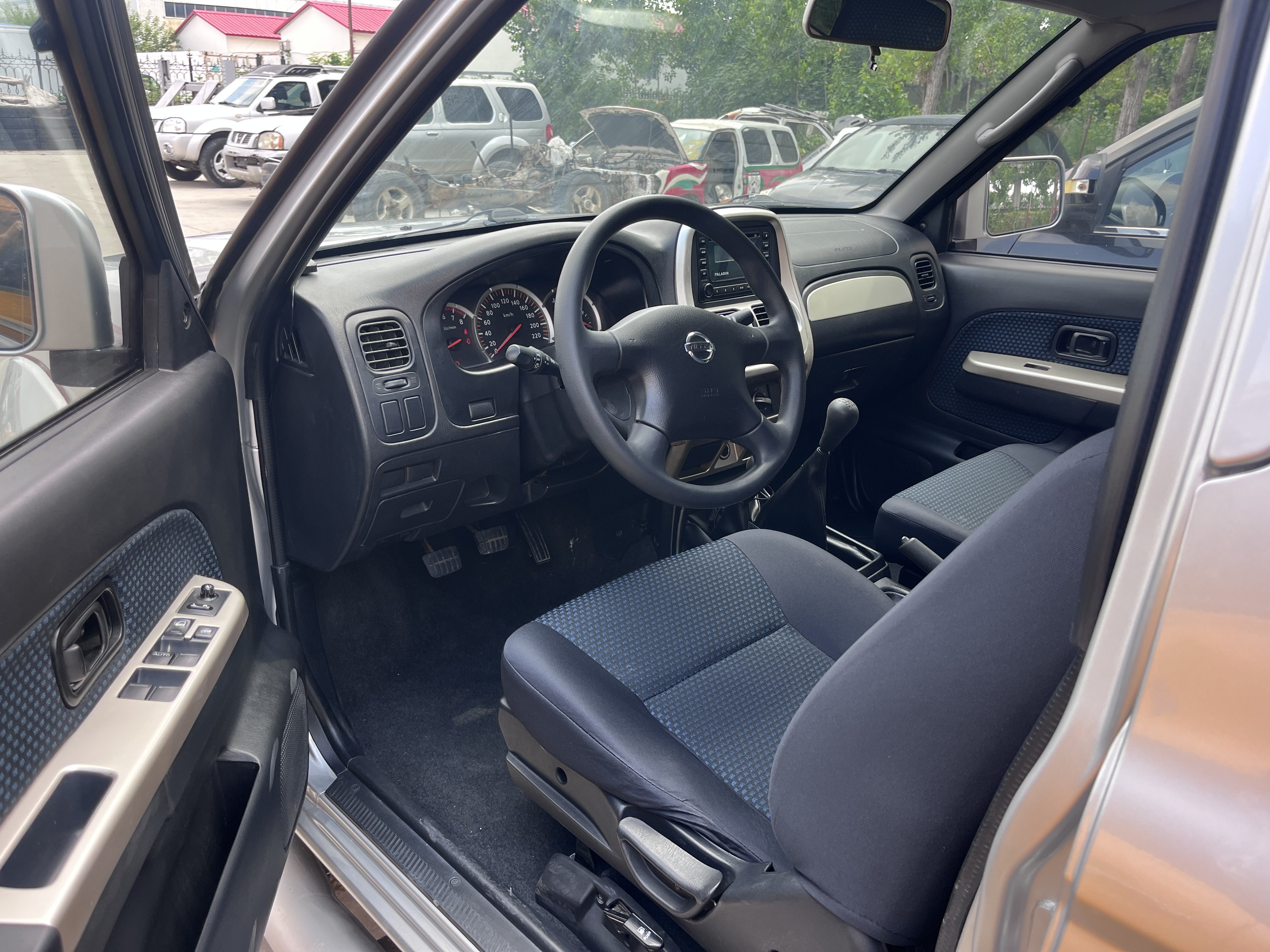 日产 日产帕拉丁 2016 汽车图片 #4