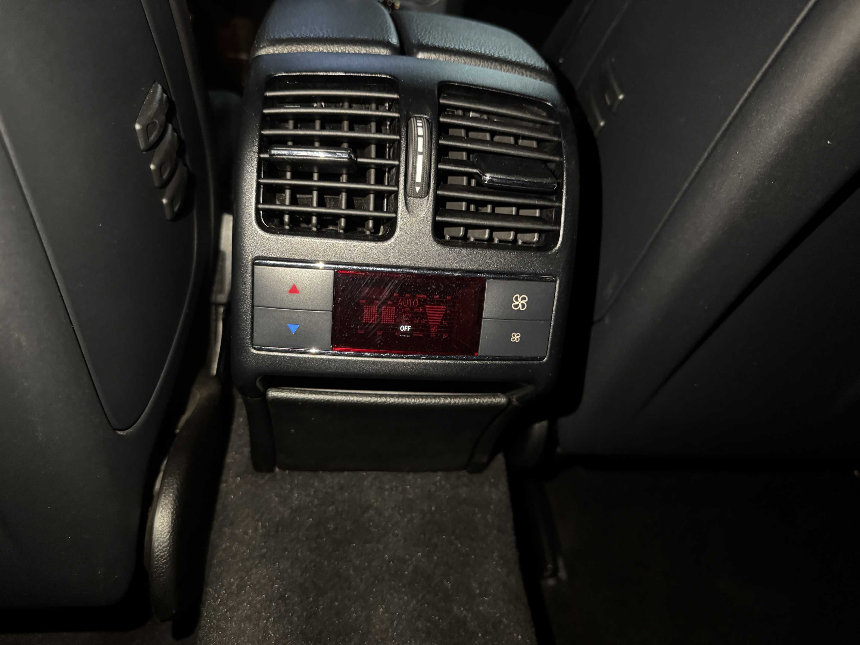 Mercedes-Benz C AMG 2011 #4 Mercedes-Benz C AMG 2011 immagine di auto #4