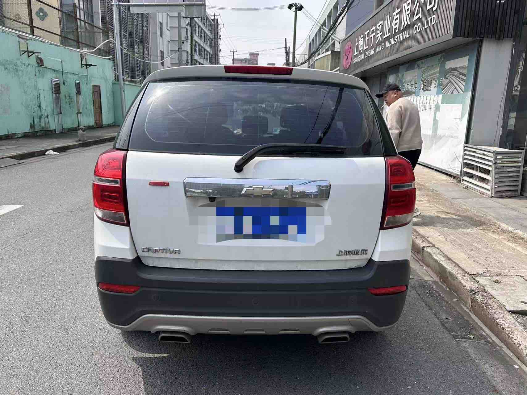 Chevrolet Captiva 2017 car image #4