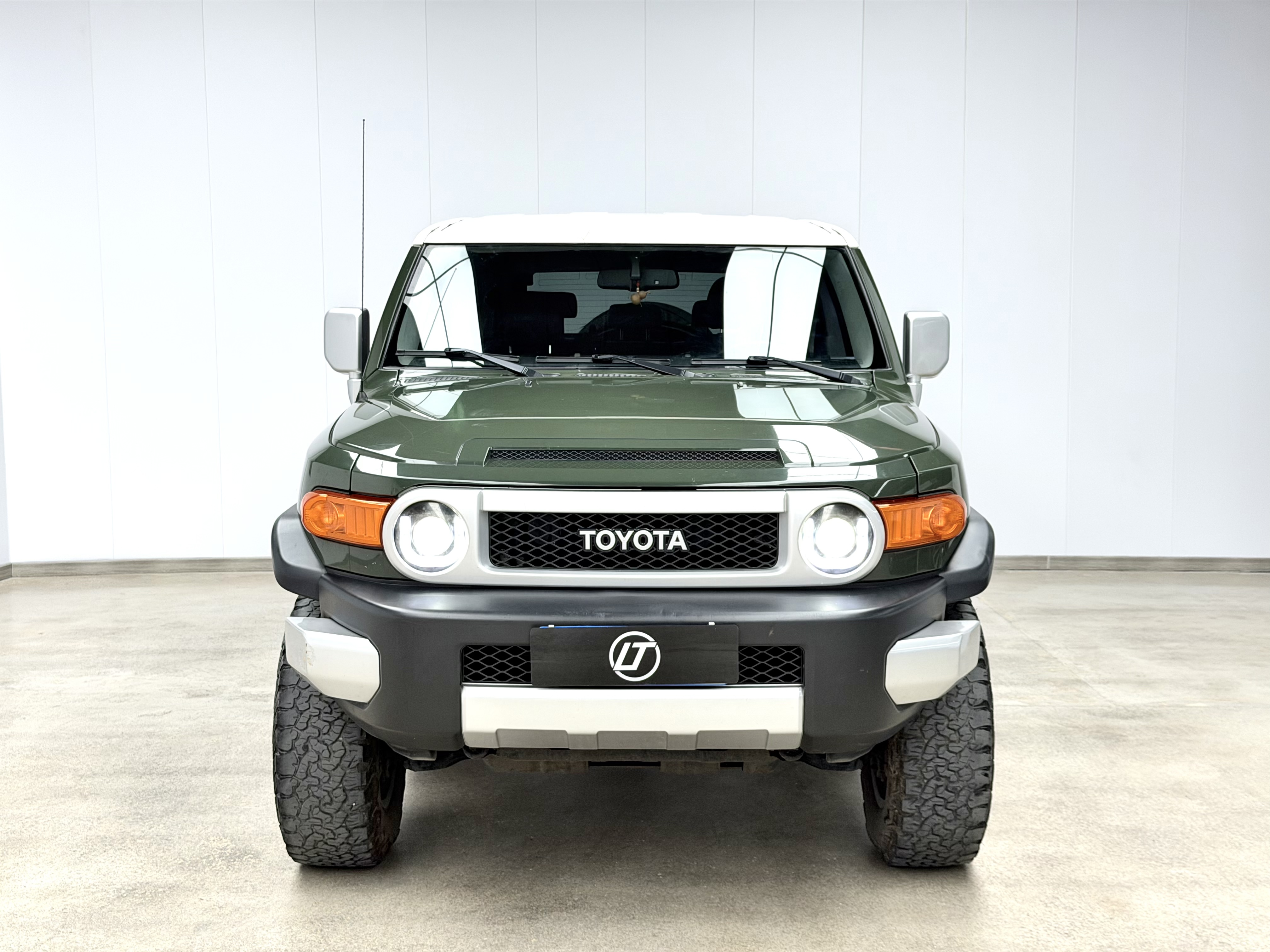 Toyota FJ Cruiser 2011 car image #4