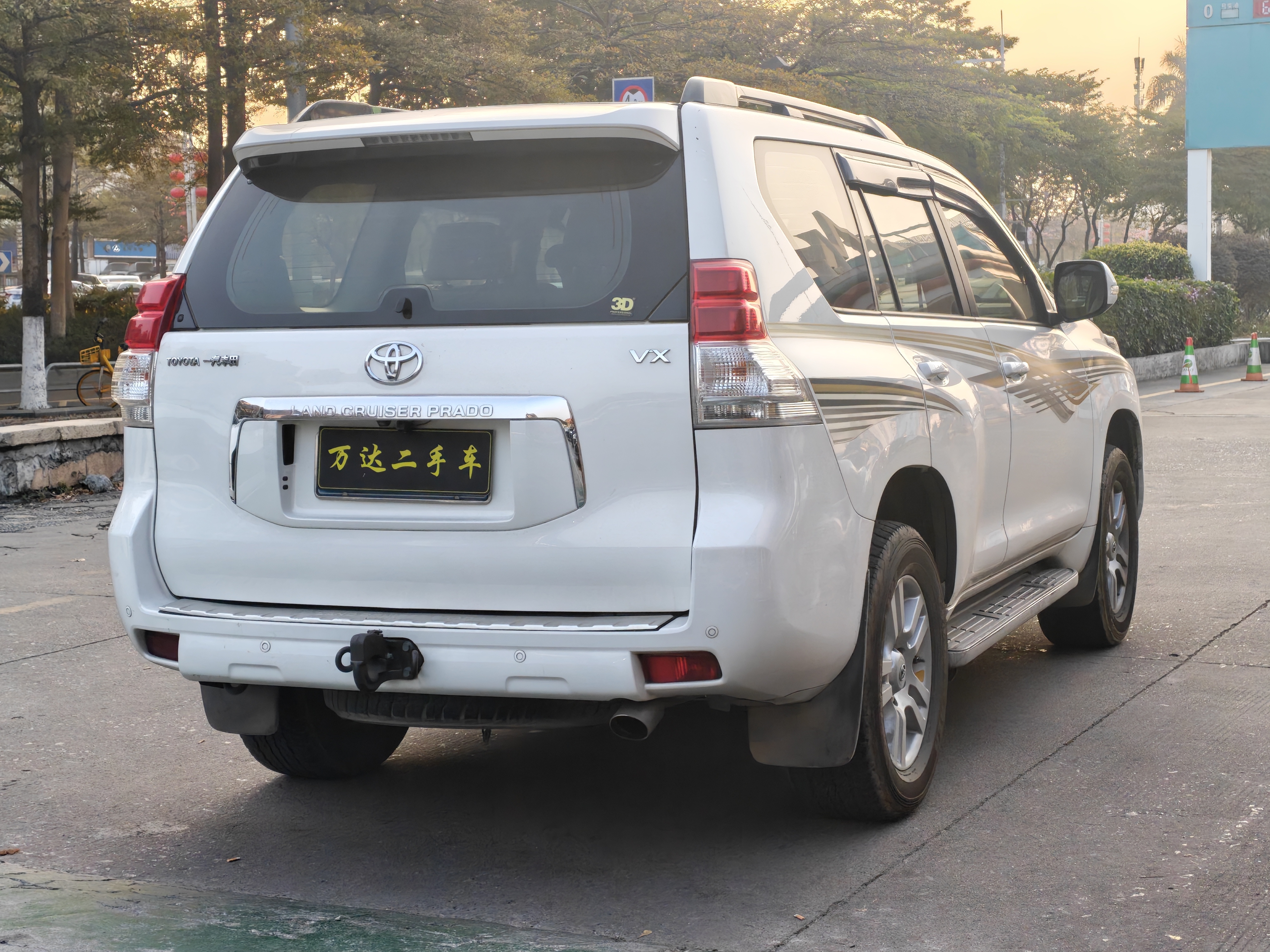 Toyota Land Cruiser Prado 2012 #4 Toyota Land Cruiser Prado 2012 car image #4