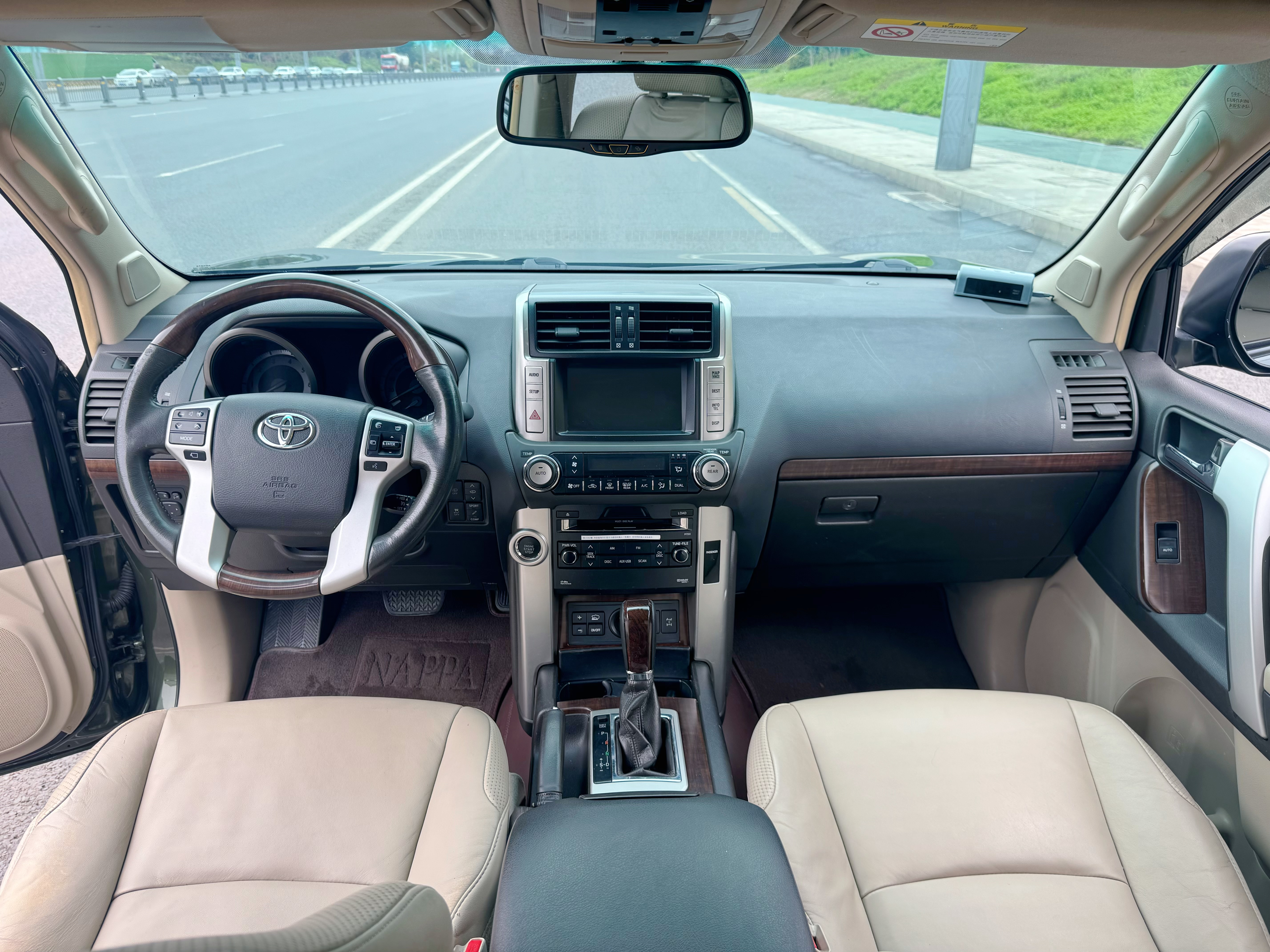 Toyota Land Cruiser Prado 2013 imagem de carro #4