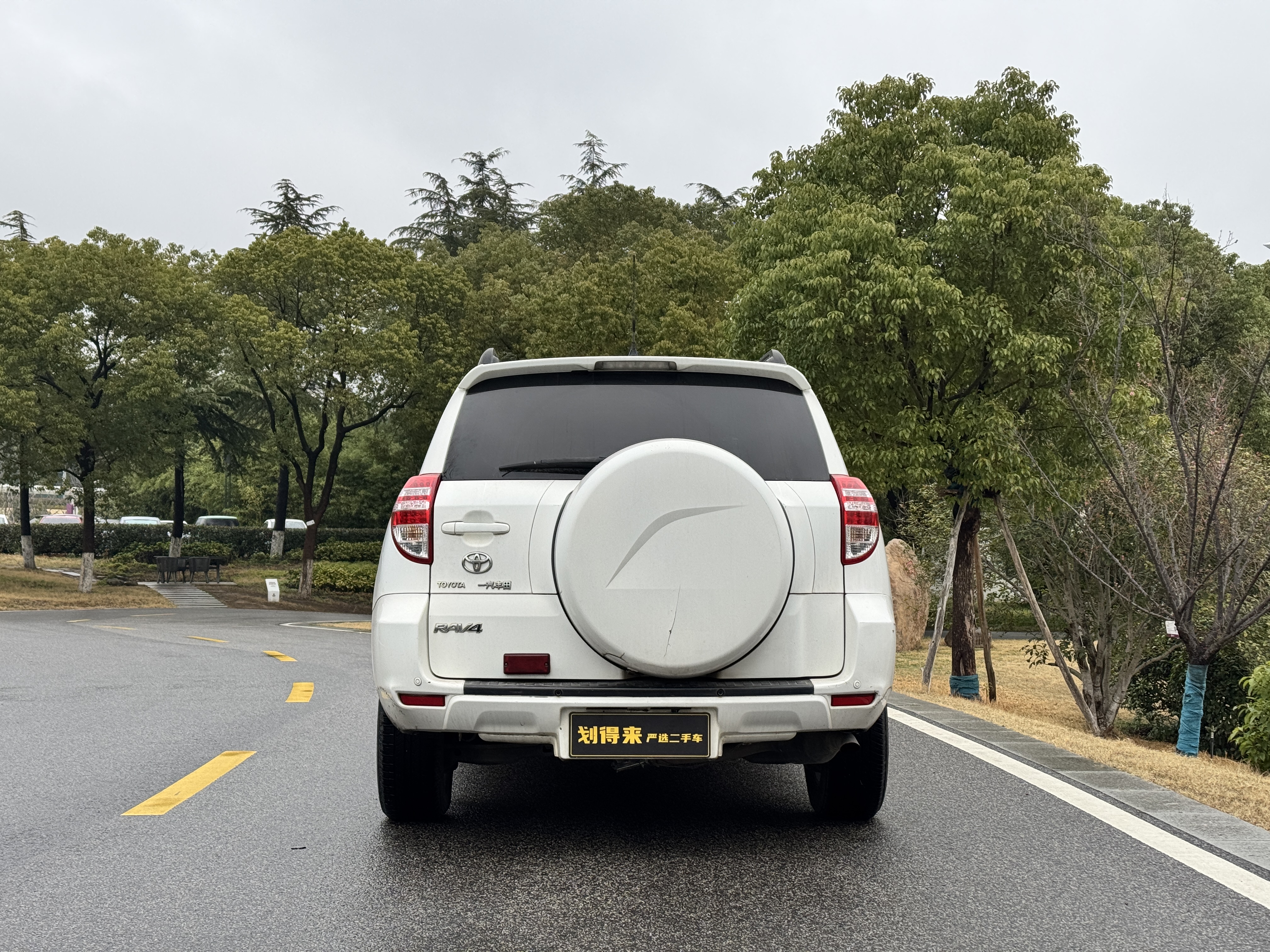 Toyota RAV4 2011 #4 Toyota RAV4 2011 immagine di auto #4