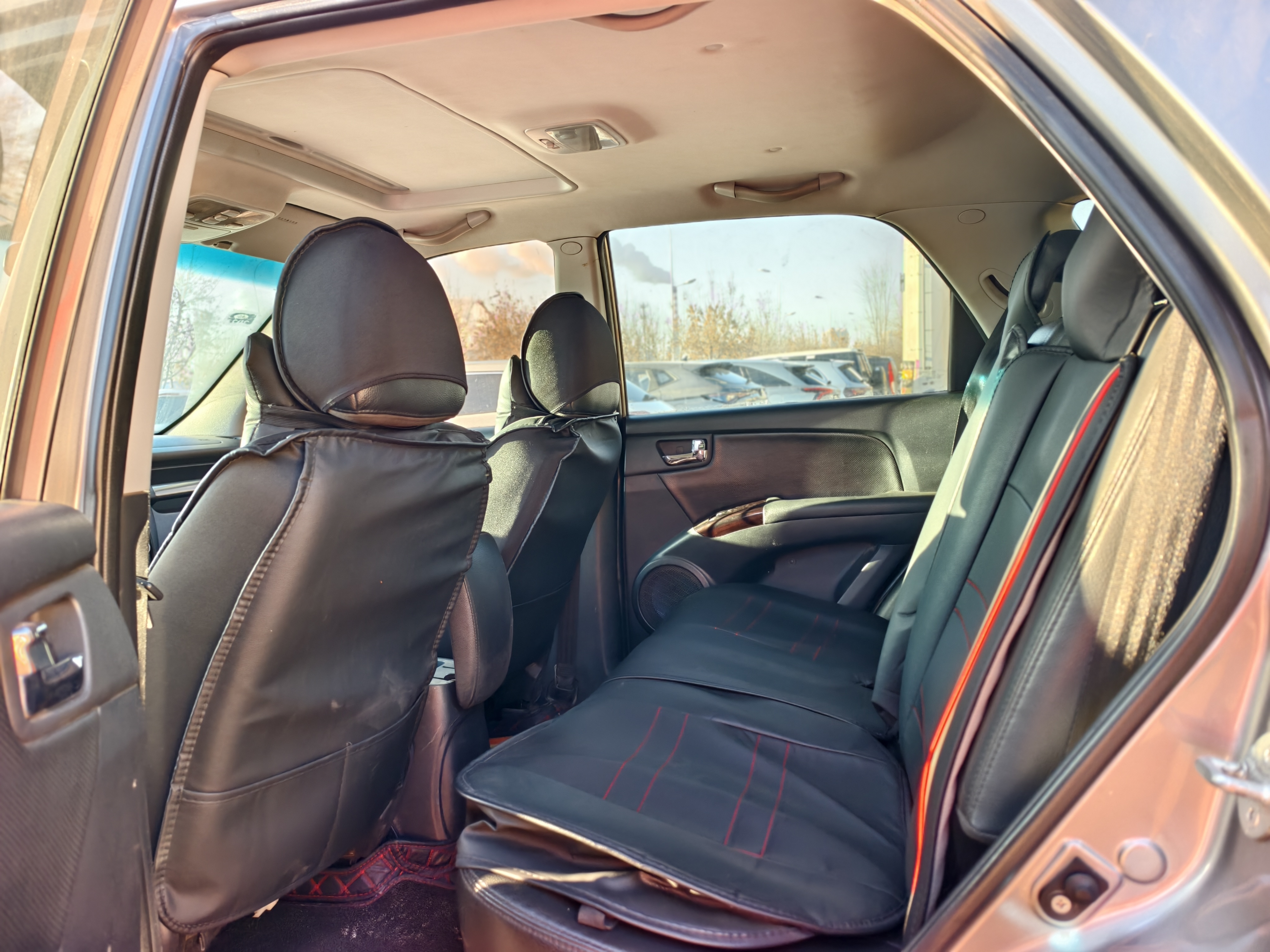 Kia Sportage 2010 car image #4