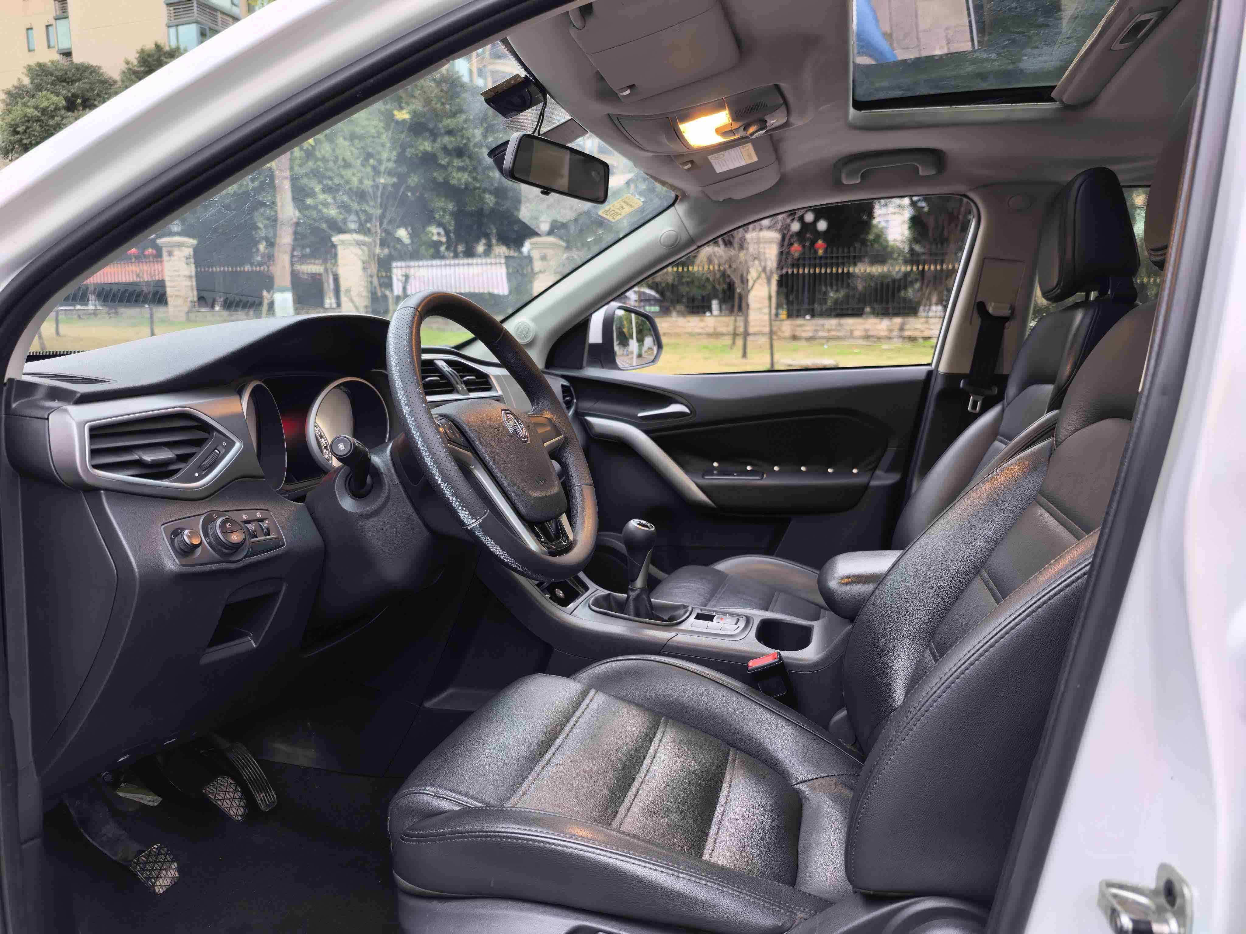 MG GS 2016 car image #4