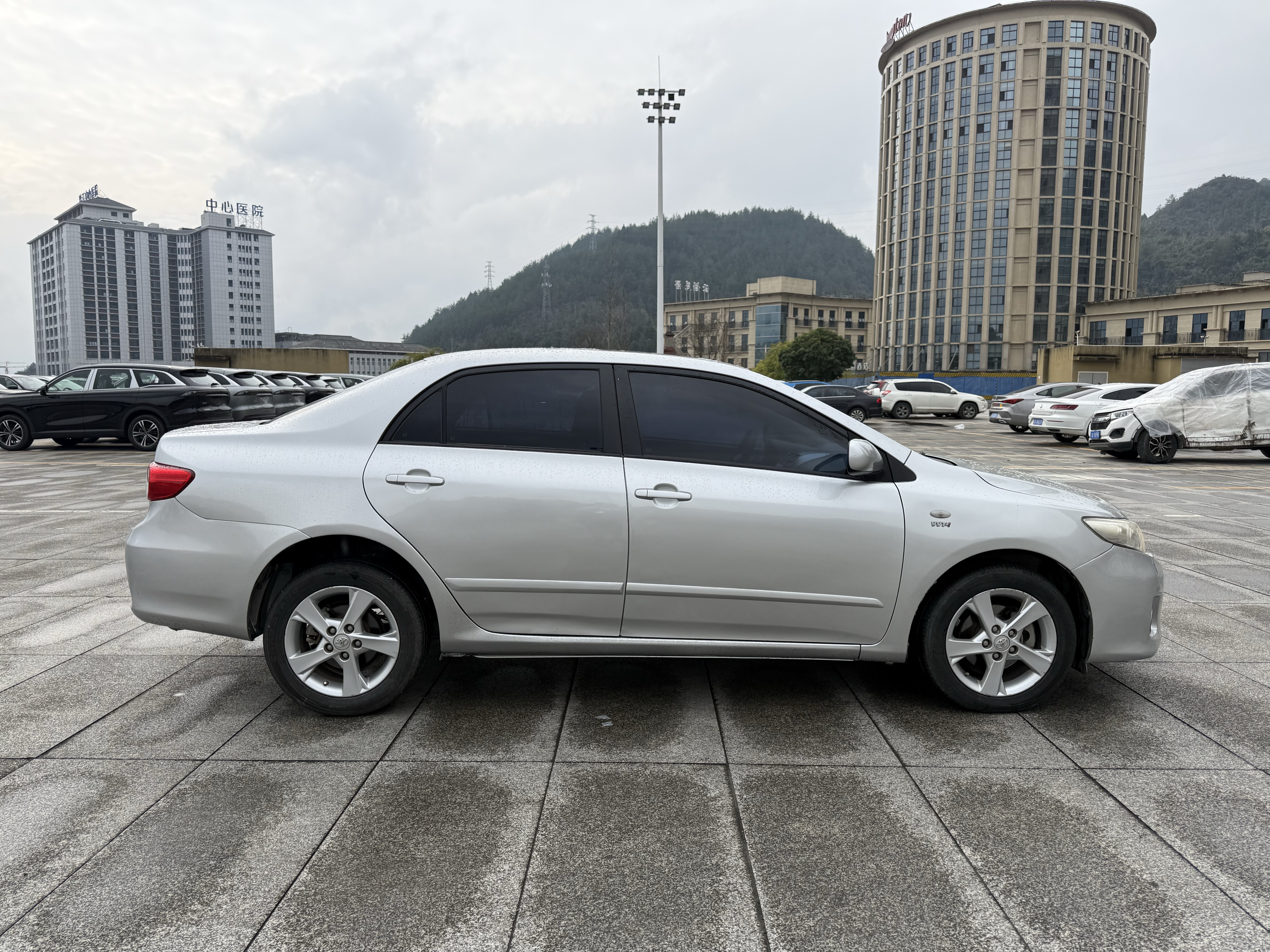 Toyota Corolla 2011 #4 Toyota Corolla 2011 car image #4