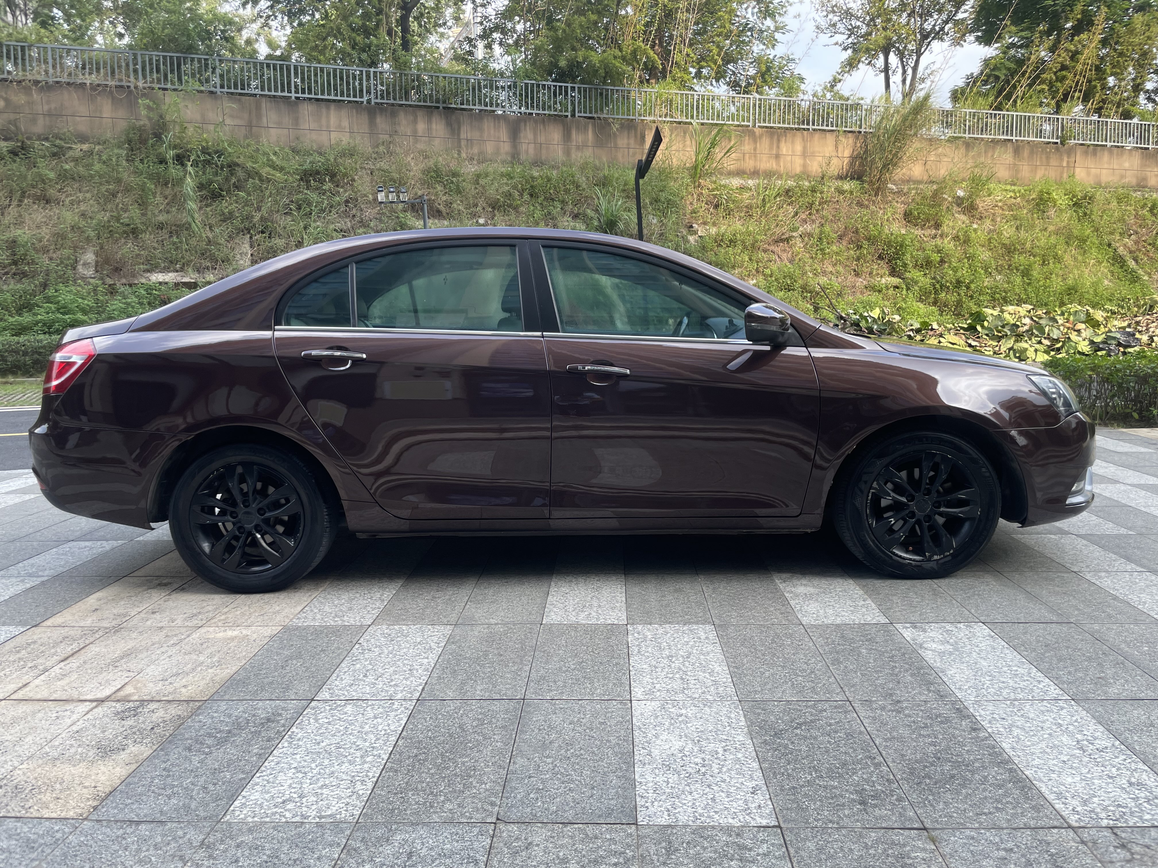 GEELY Emgrand 2015 #4 GEELY Emgrand 2015 car image #4