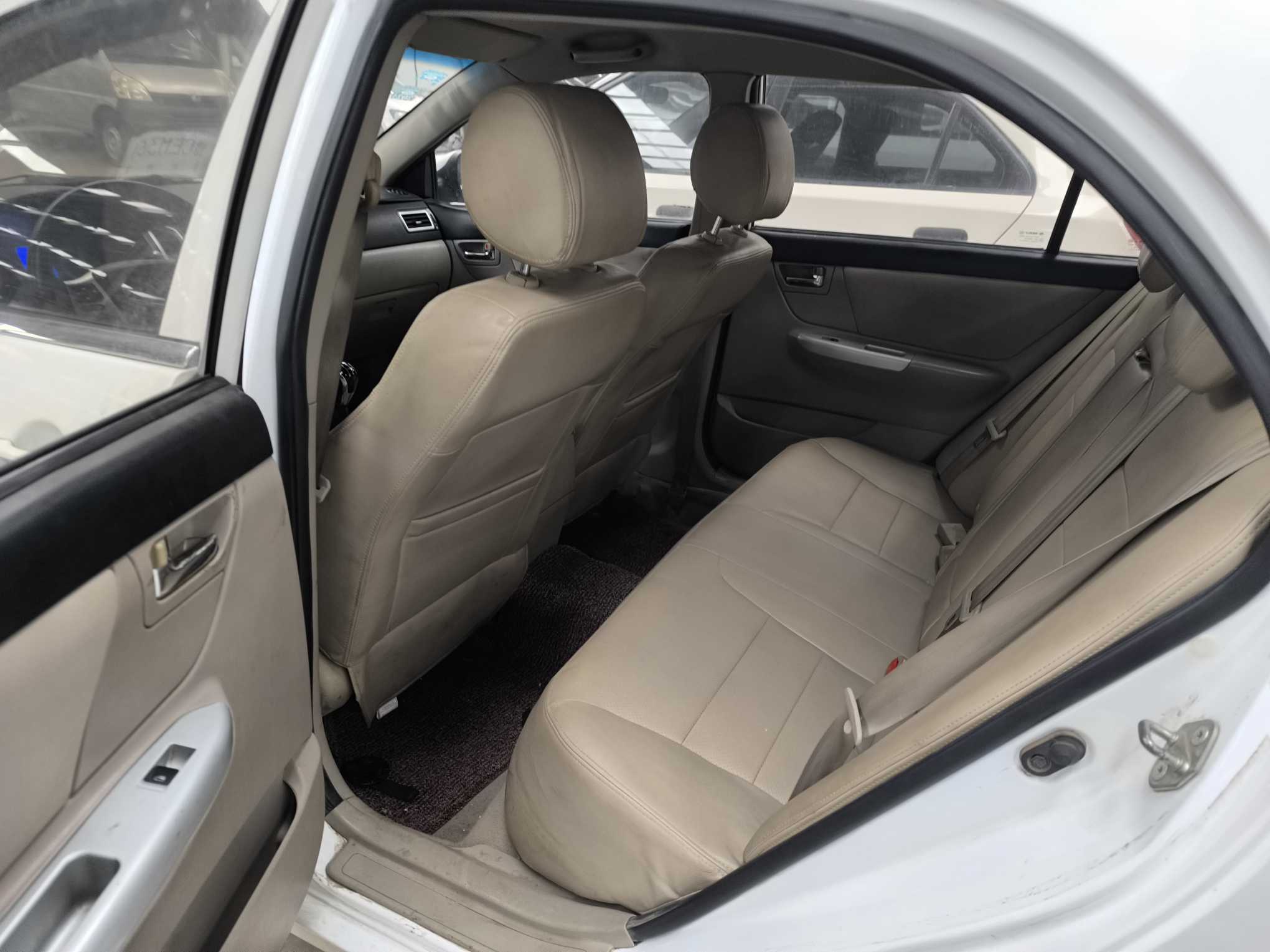 GEELY Seascape 2015 car image #4