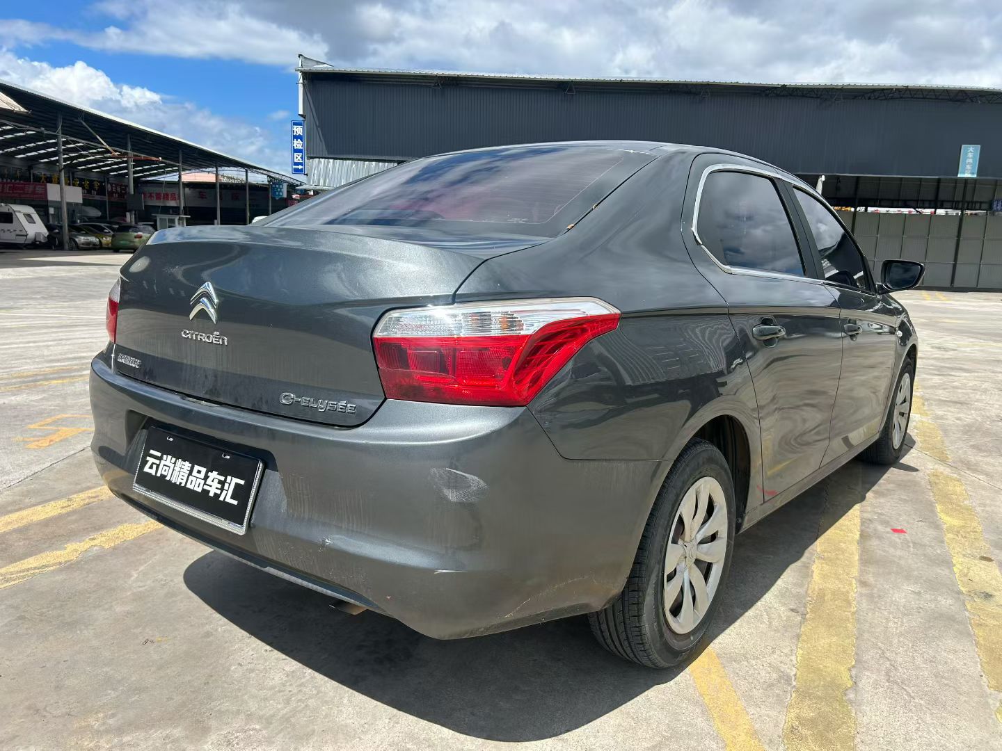 Citroen C-Elysée 2016 imagem de carro #4