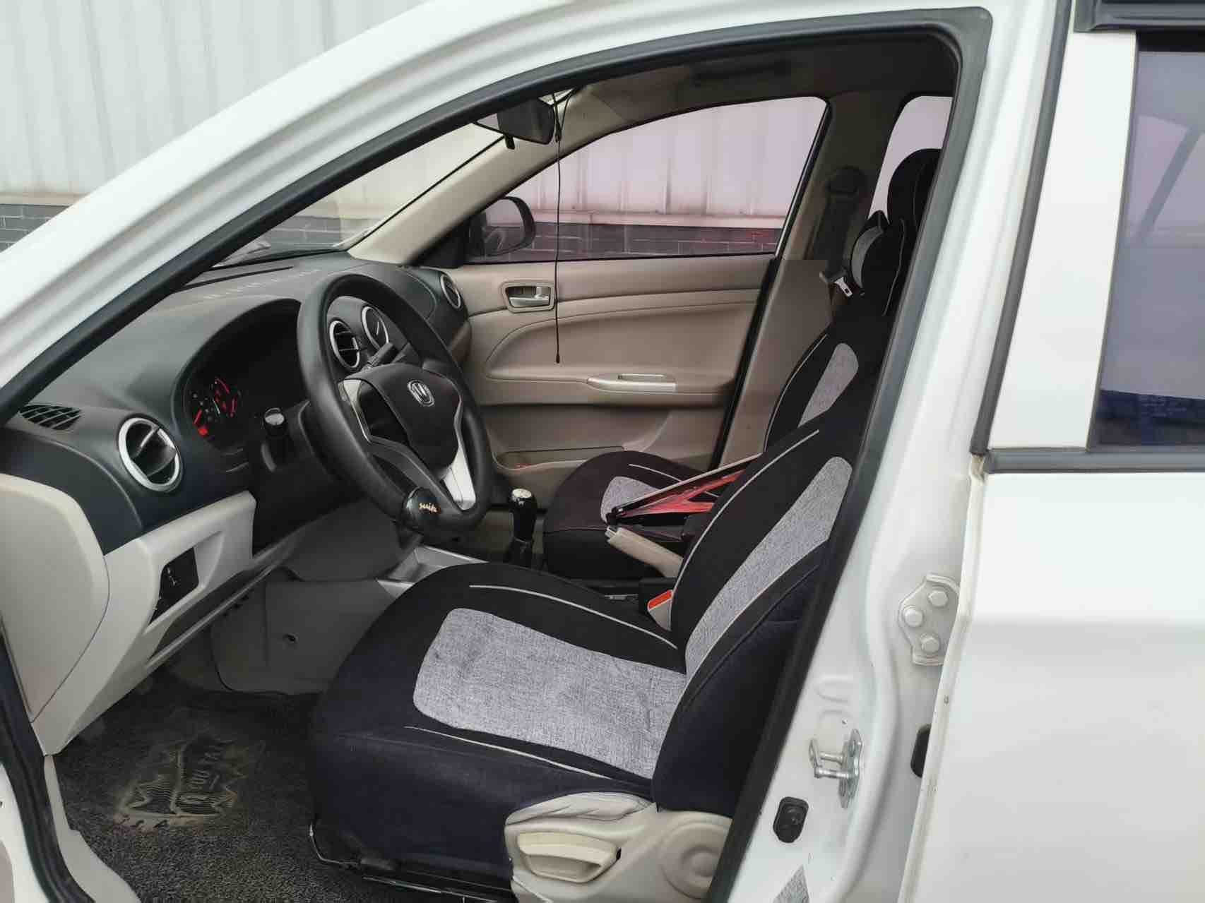 Changan Alsvin V3 2017 car image #4