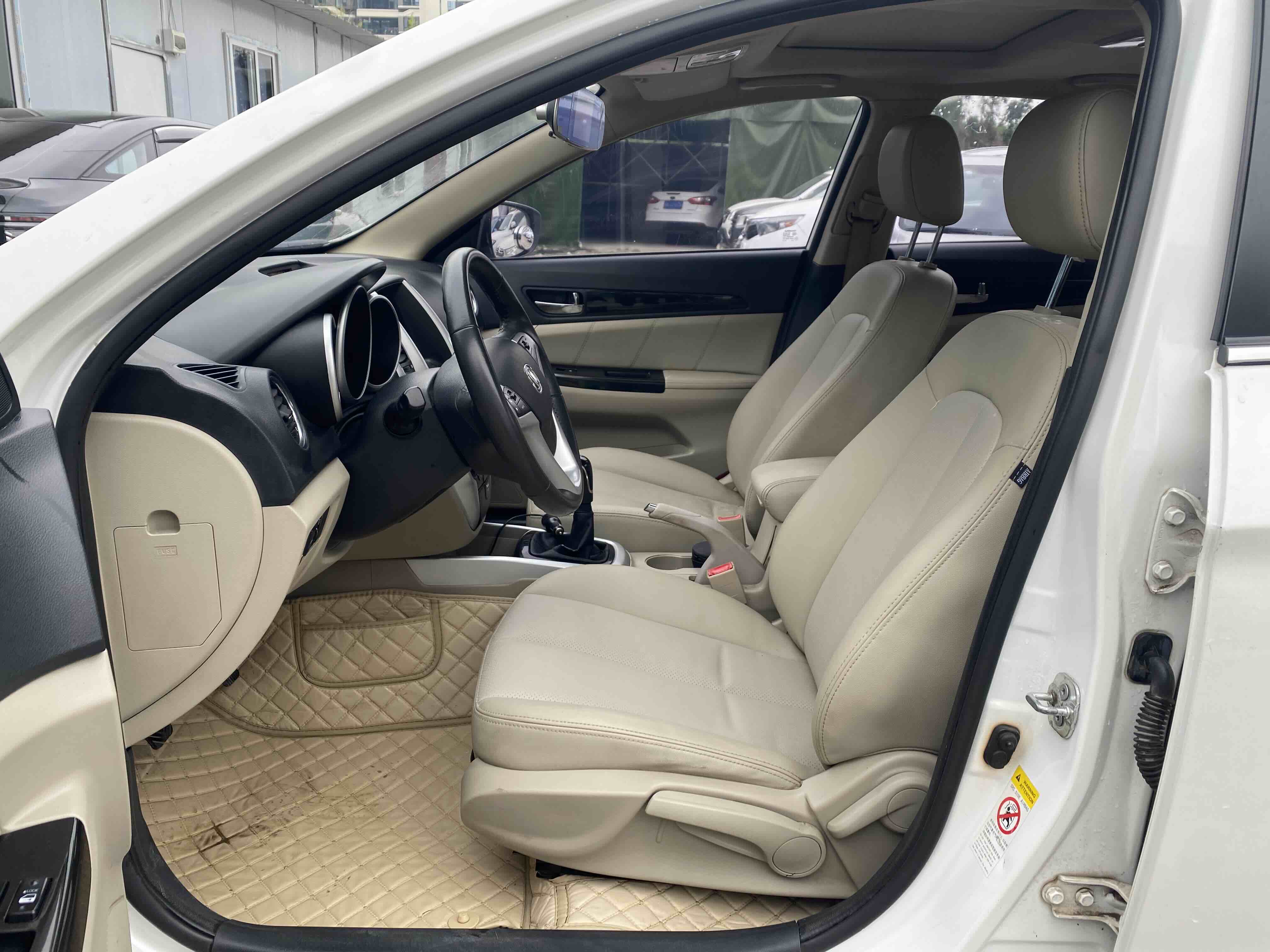 Changan Eado 2014 image de voiture #4