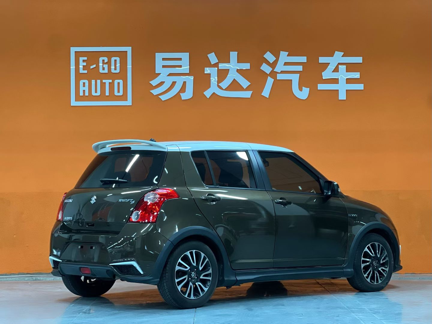Suzuki Swift 2015 car image #4