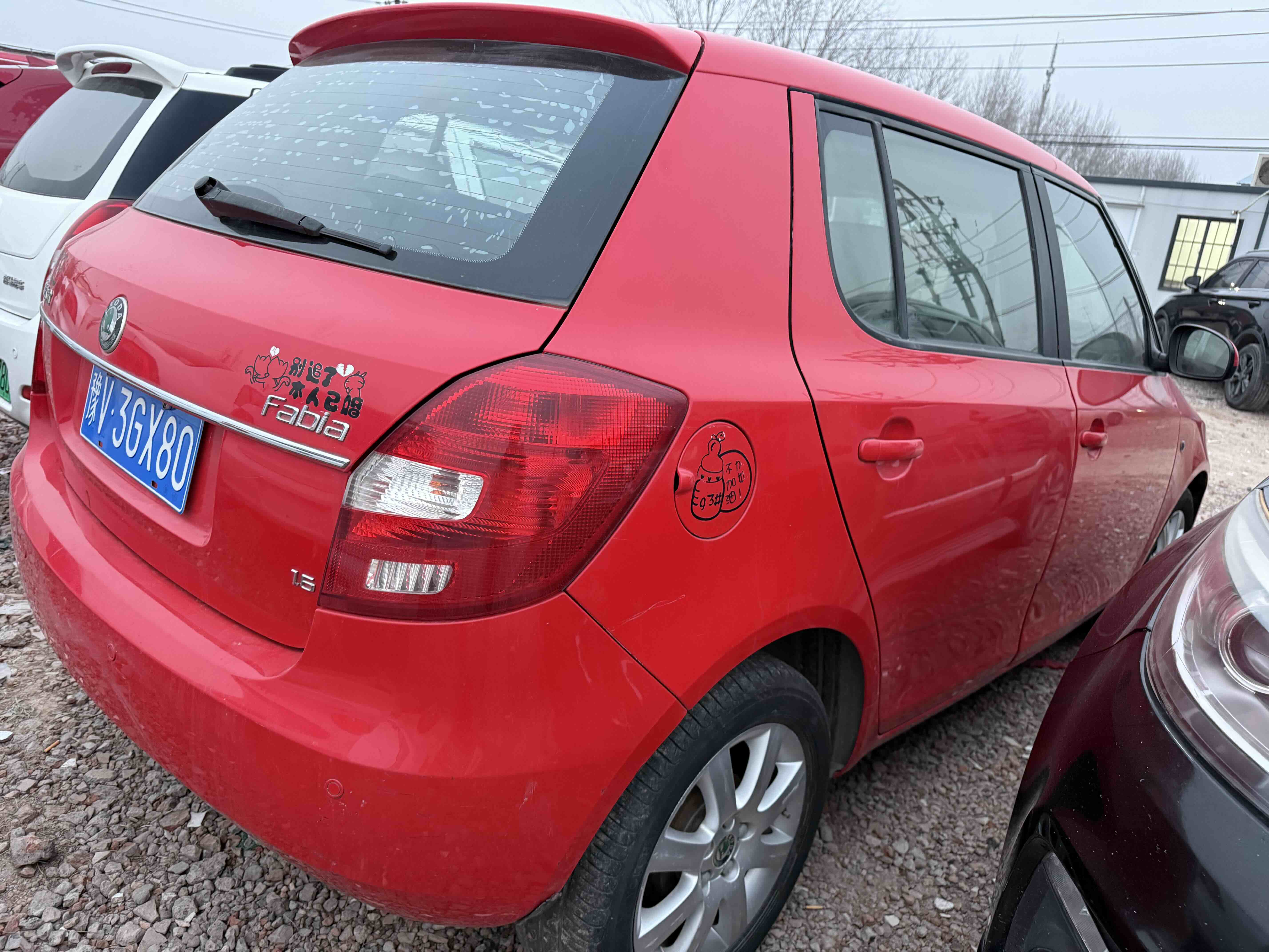 Skoda Fabia 2011 изображение автомобиля #4