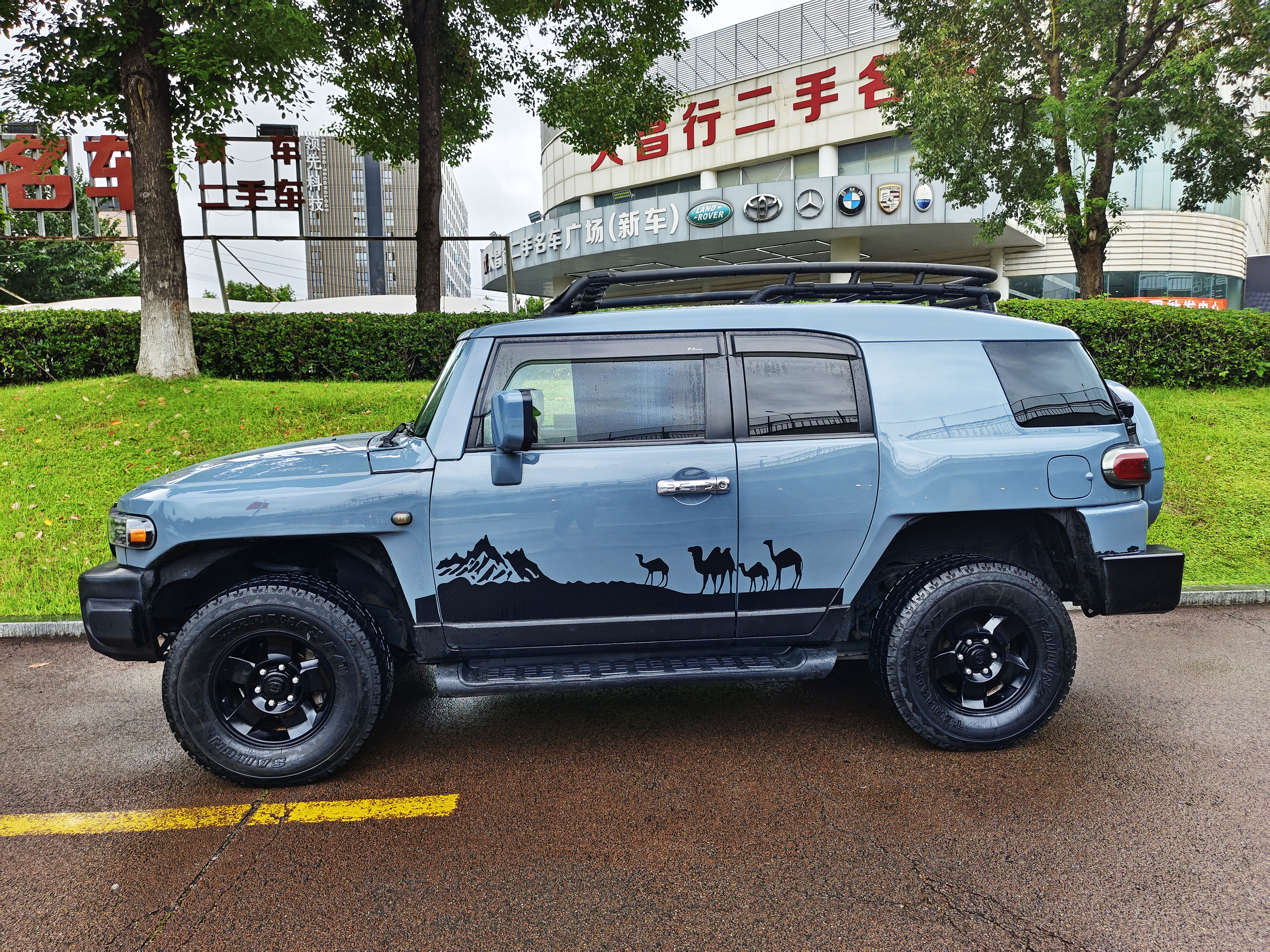 Toyota FJ Cruiser 2010 #4 Toyota FJ Cruiser 2010 car image #4