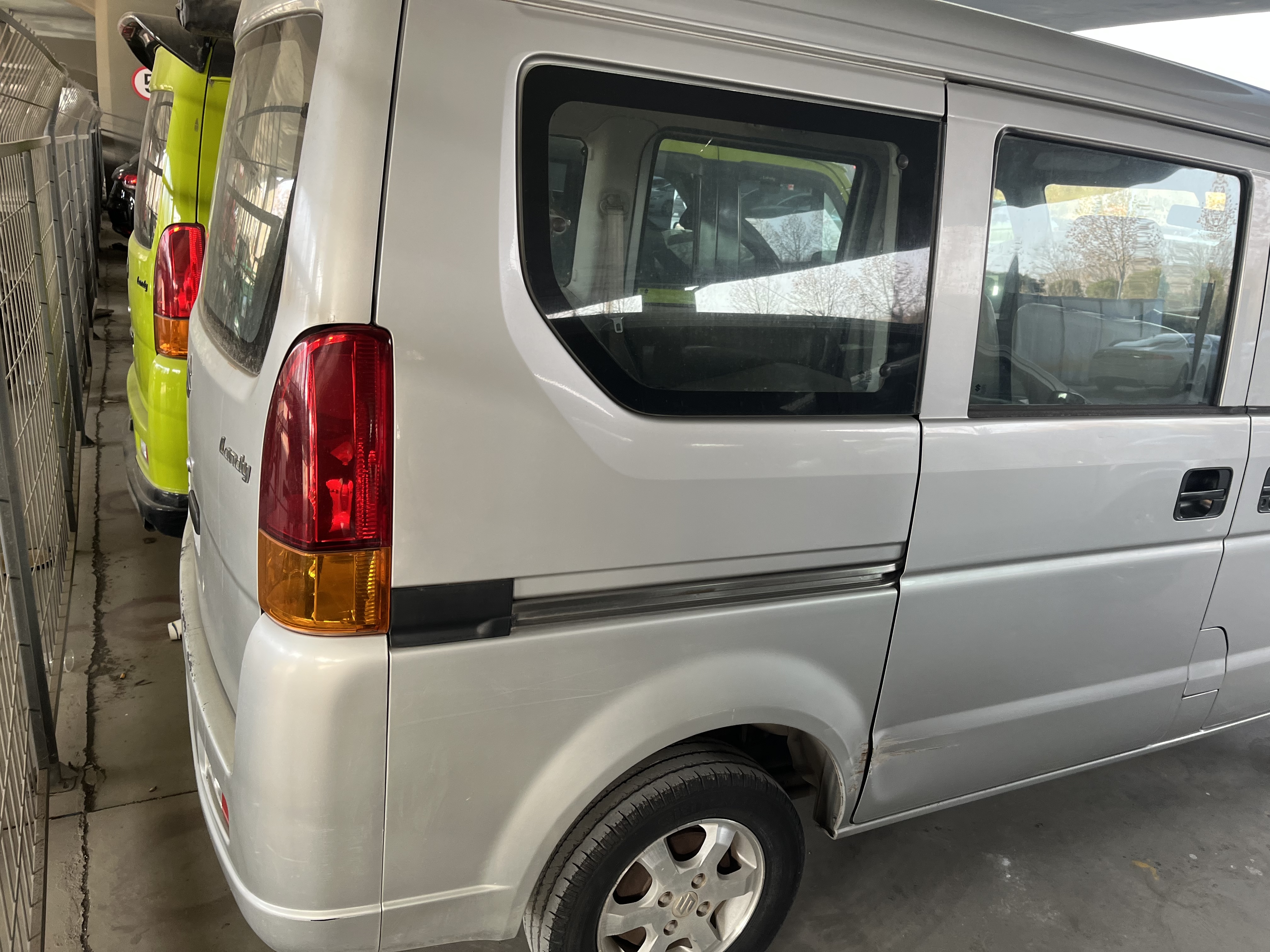 Suzuki Landy 2013 immagine di auto #4