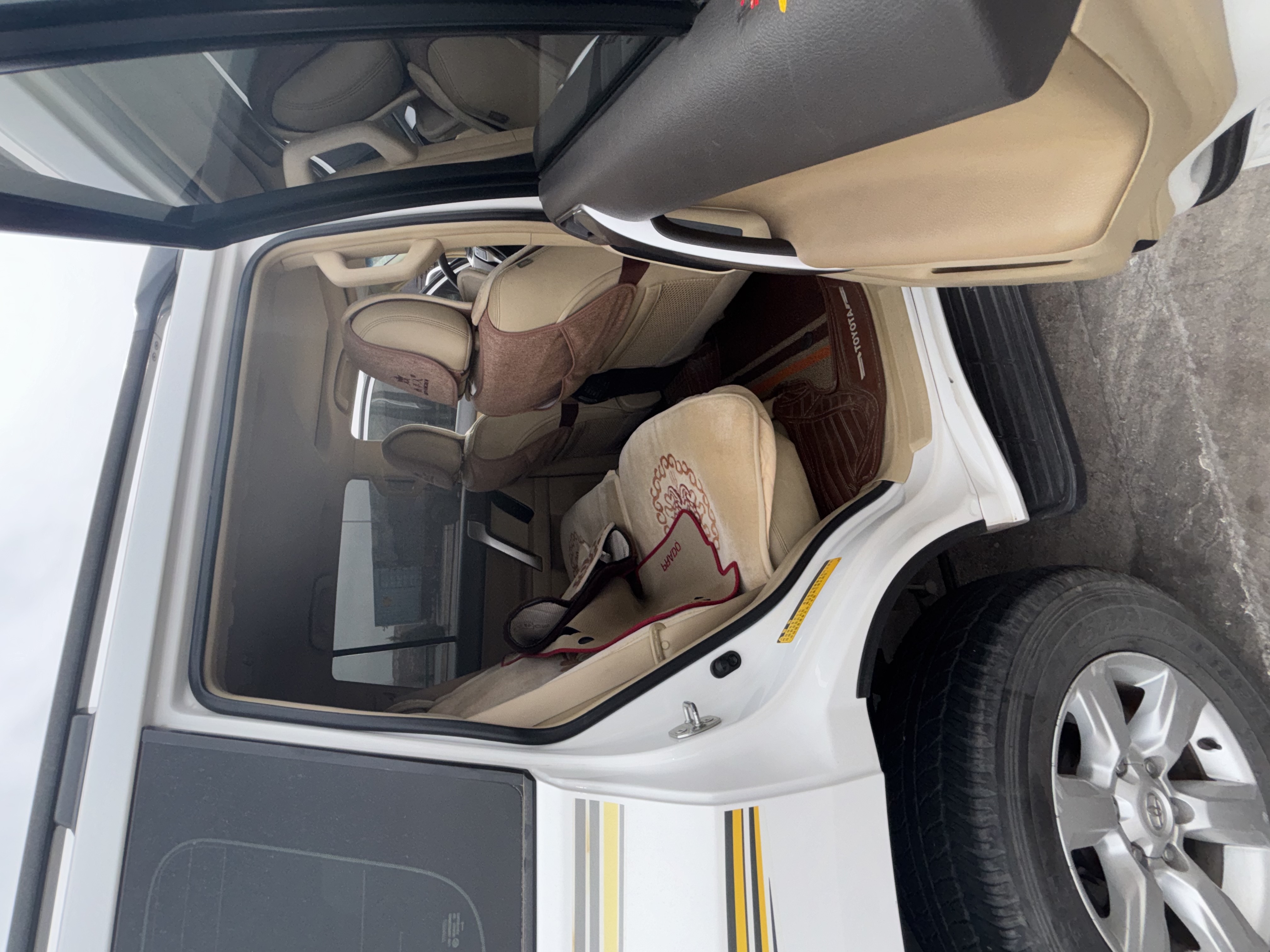 Toyota Land Cruiser Prado 2015 car image #4