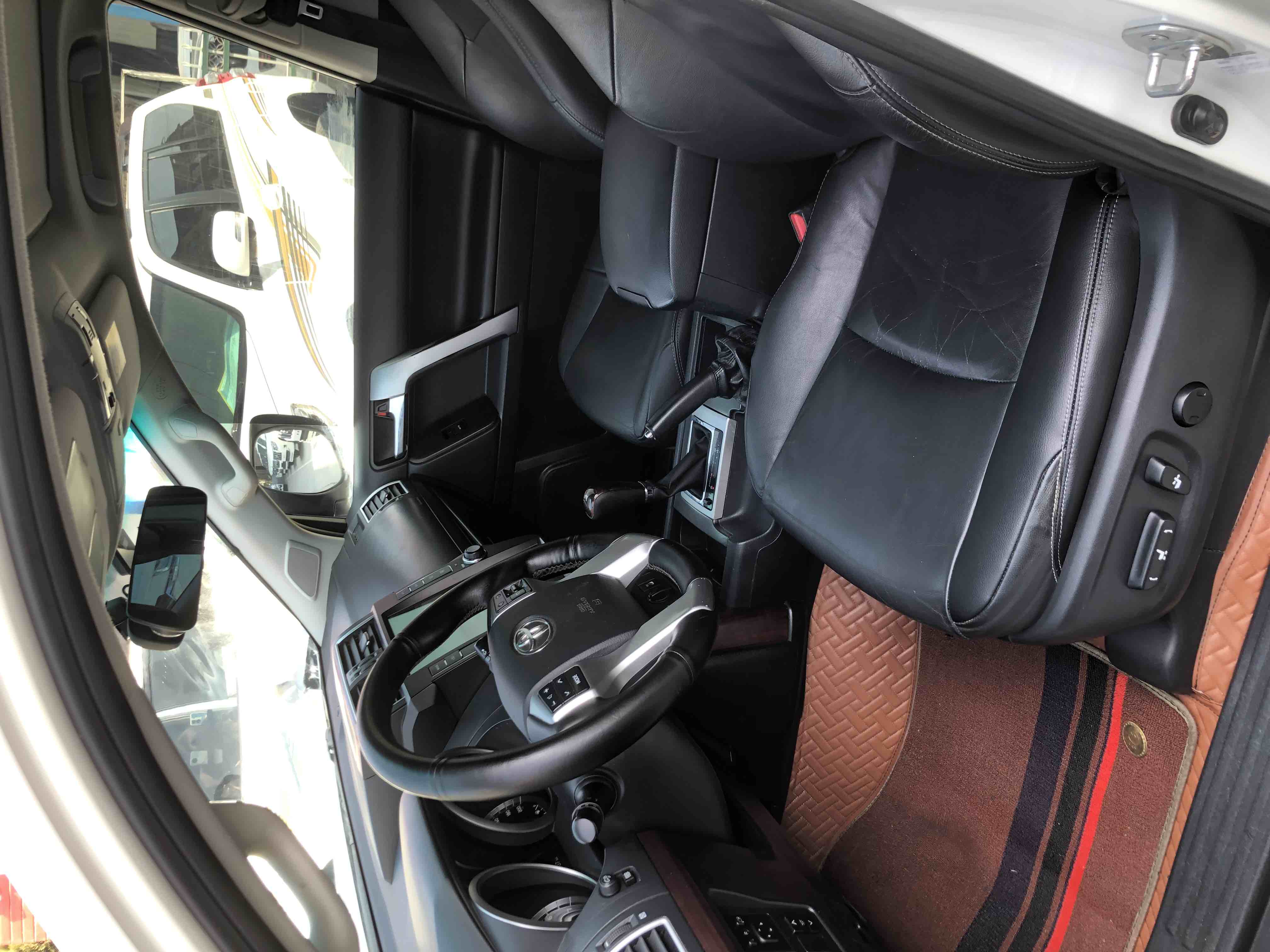 Toyota Land Cruiser Prado 2016 car image #4