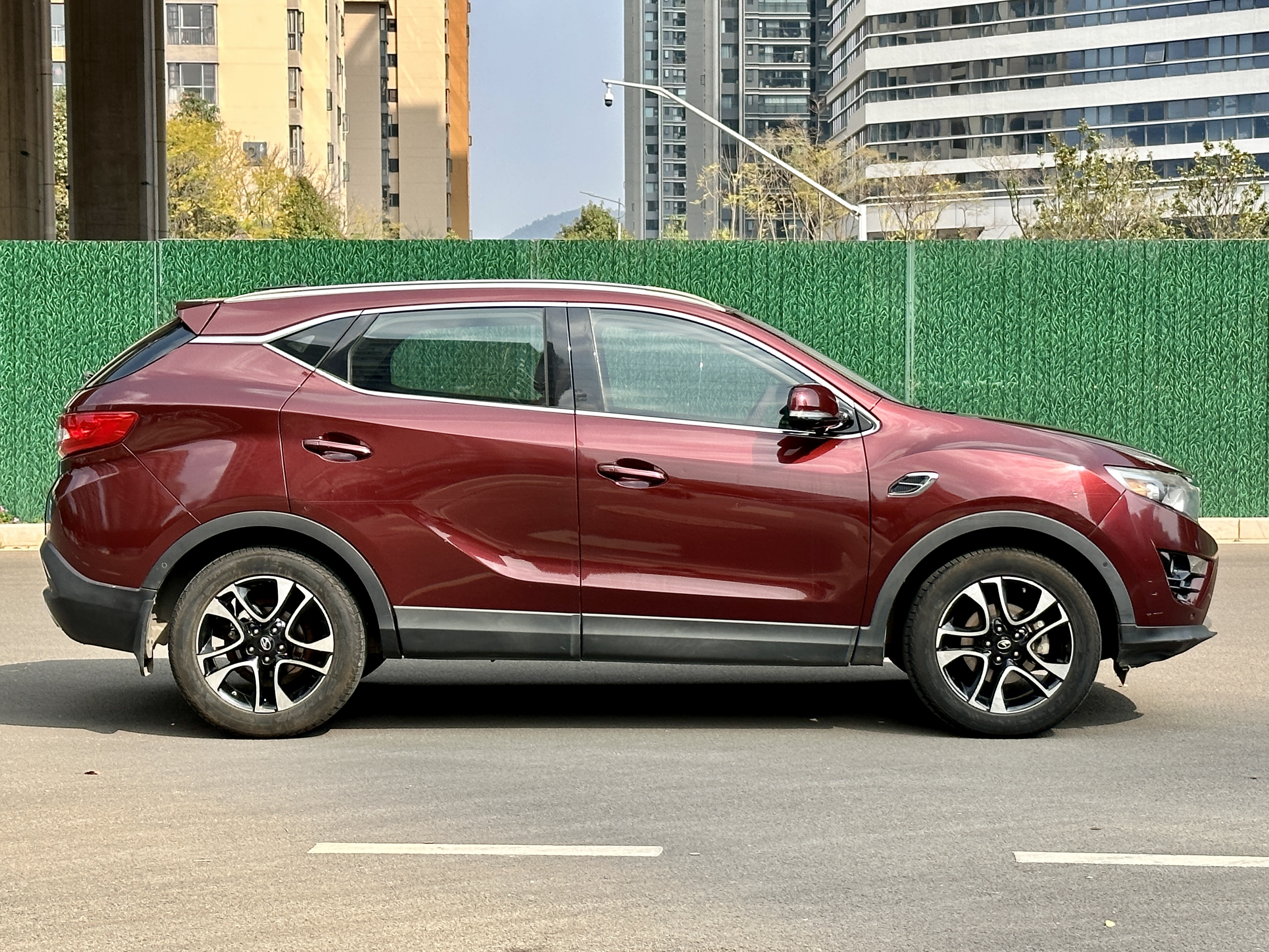 Soueast DX7 2015 car image #4