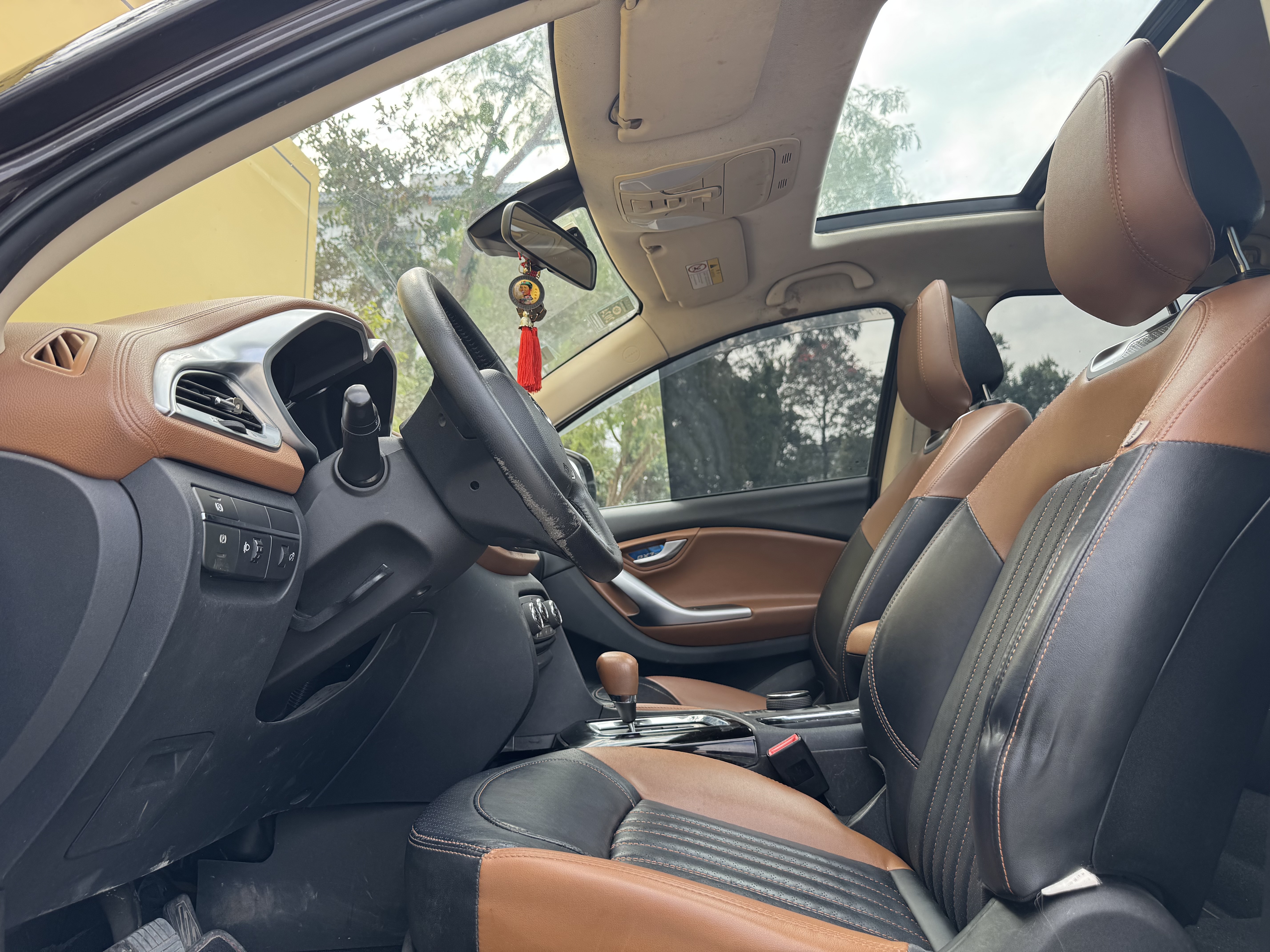 Soueast DX7 2016 car image #4