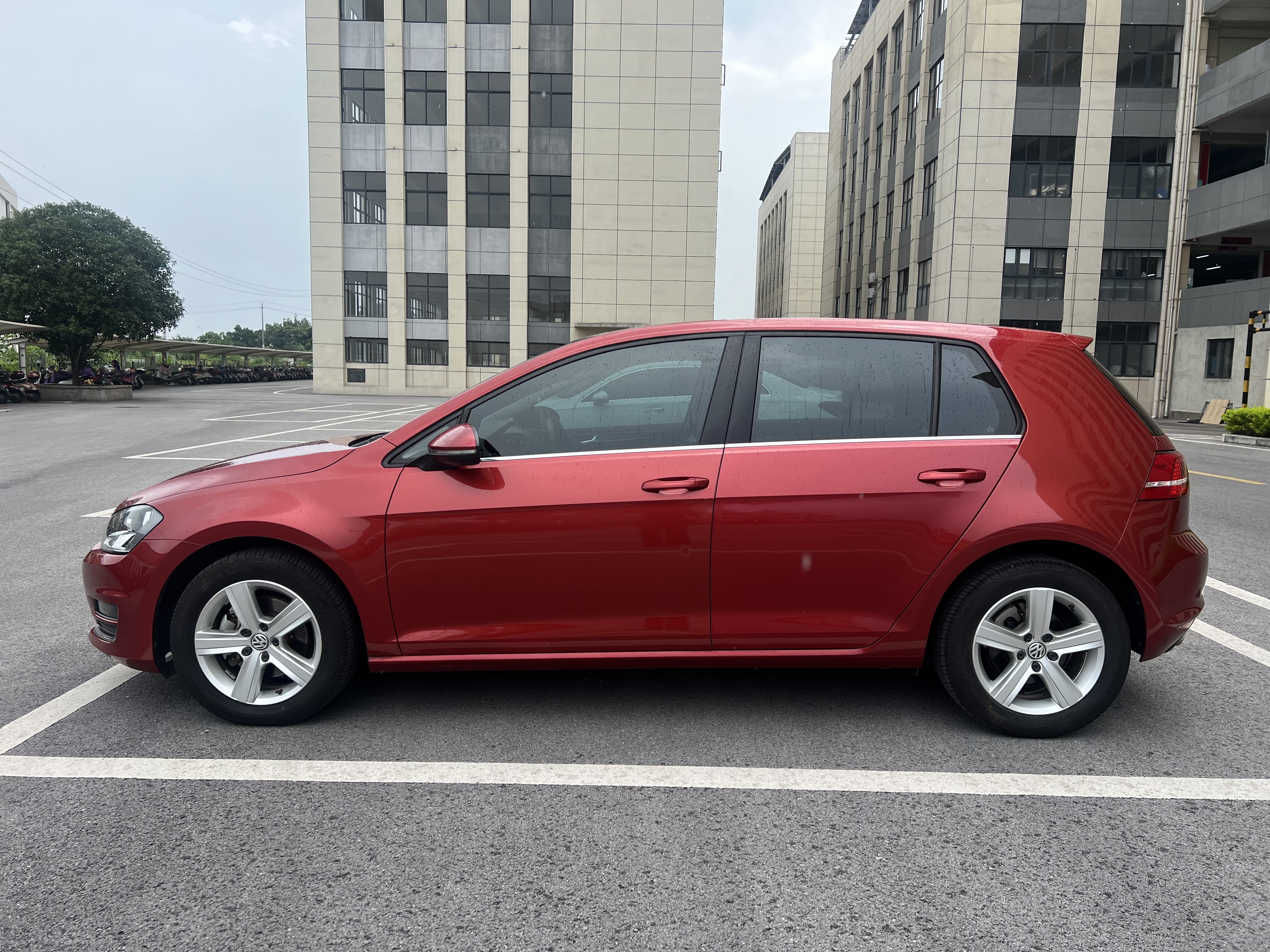 Volkswagen Golf 2016 car image #4
