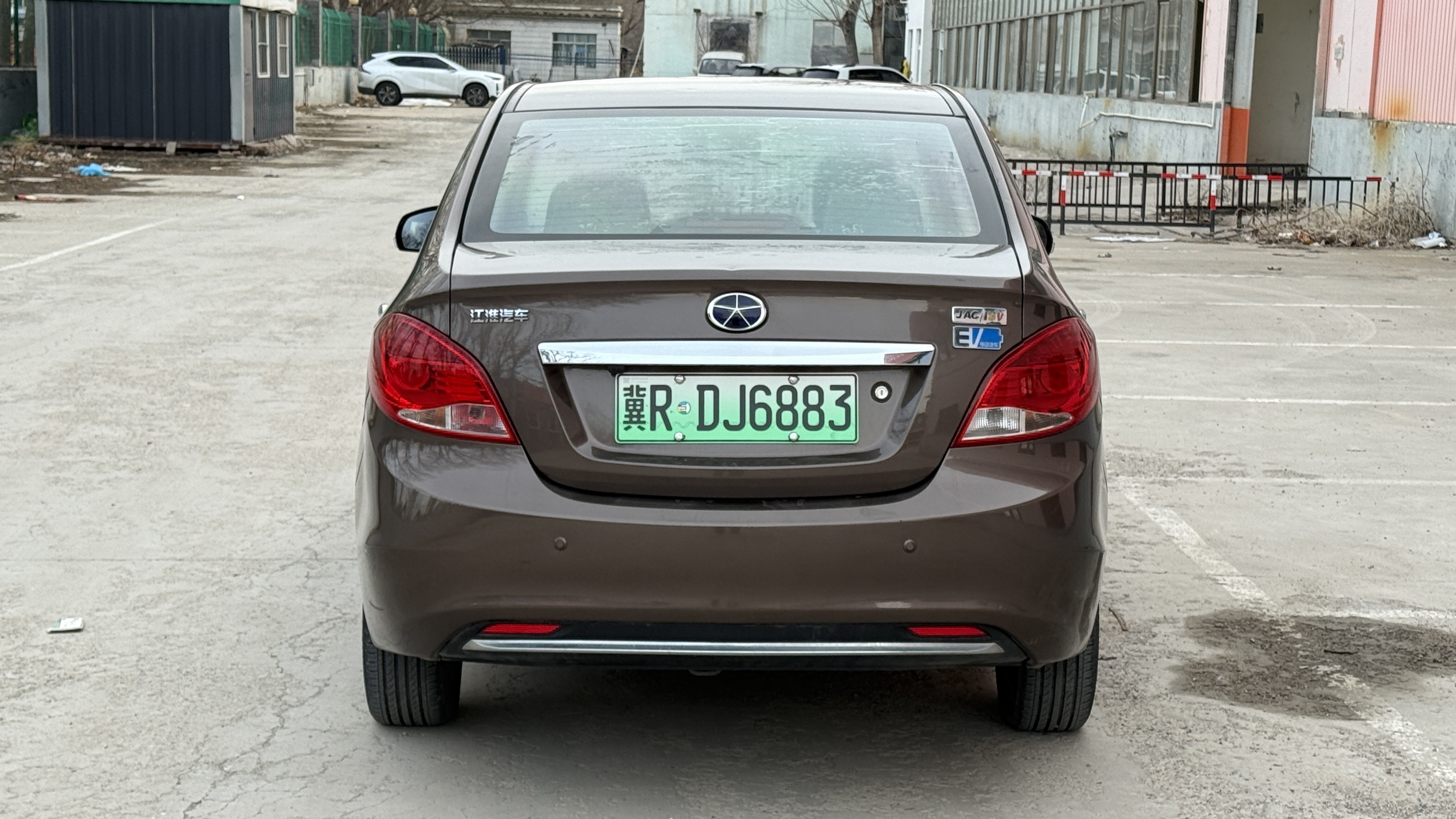 JAC 2016 #4 JAC 2016 car image #4