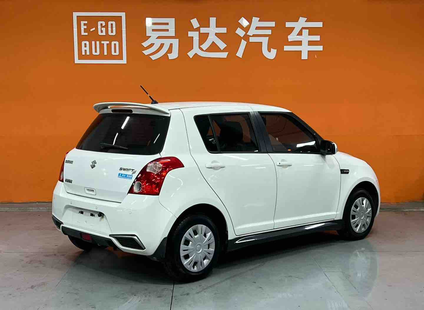 铃木 雨燕 2015 汽车图片 #4