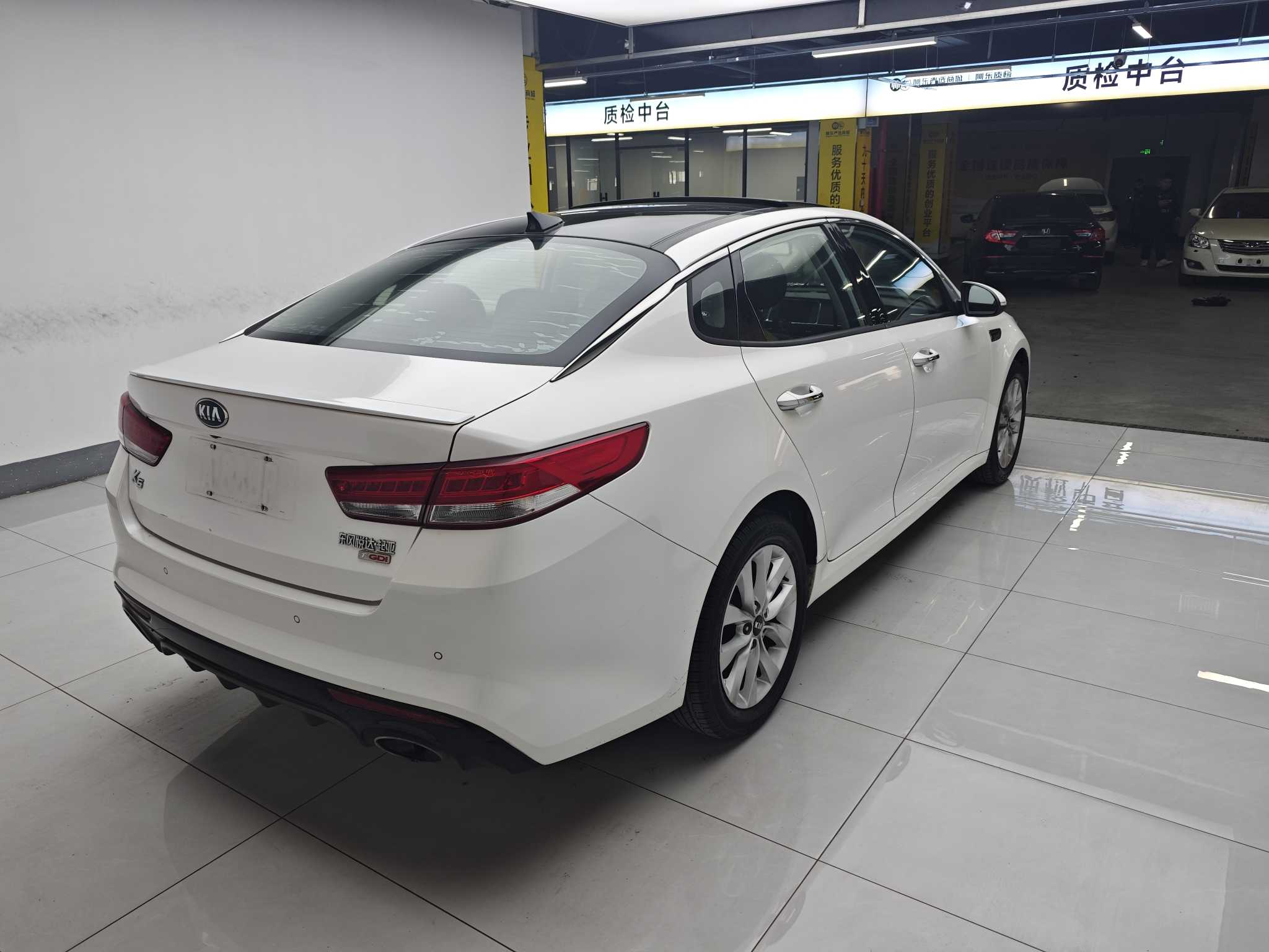 起亚 起亚K5 2017 汽车图片 #4