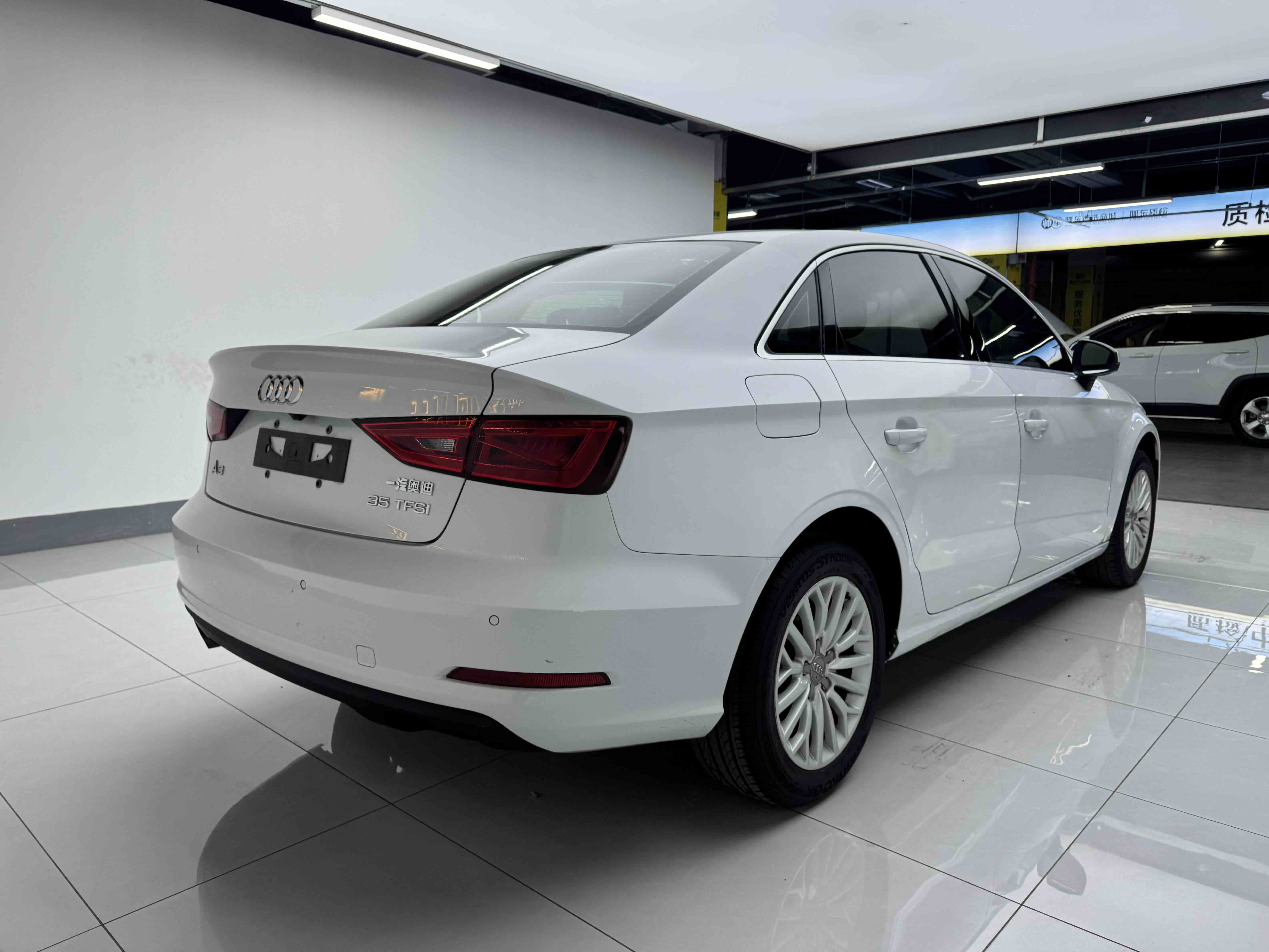 Audi A3 2015 car image #4