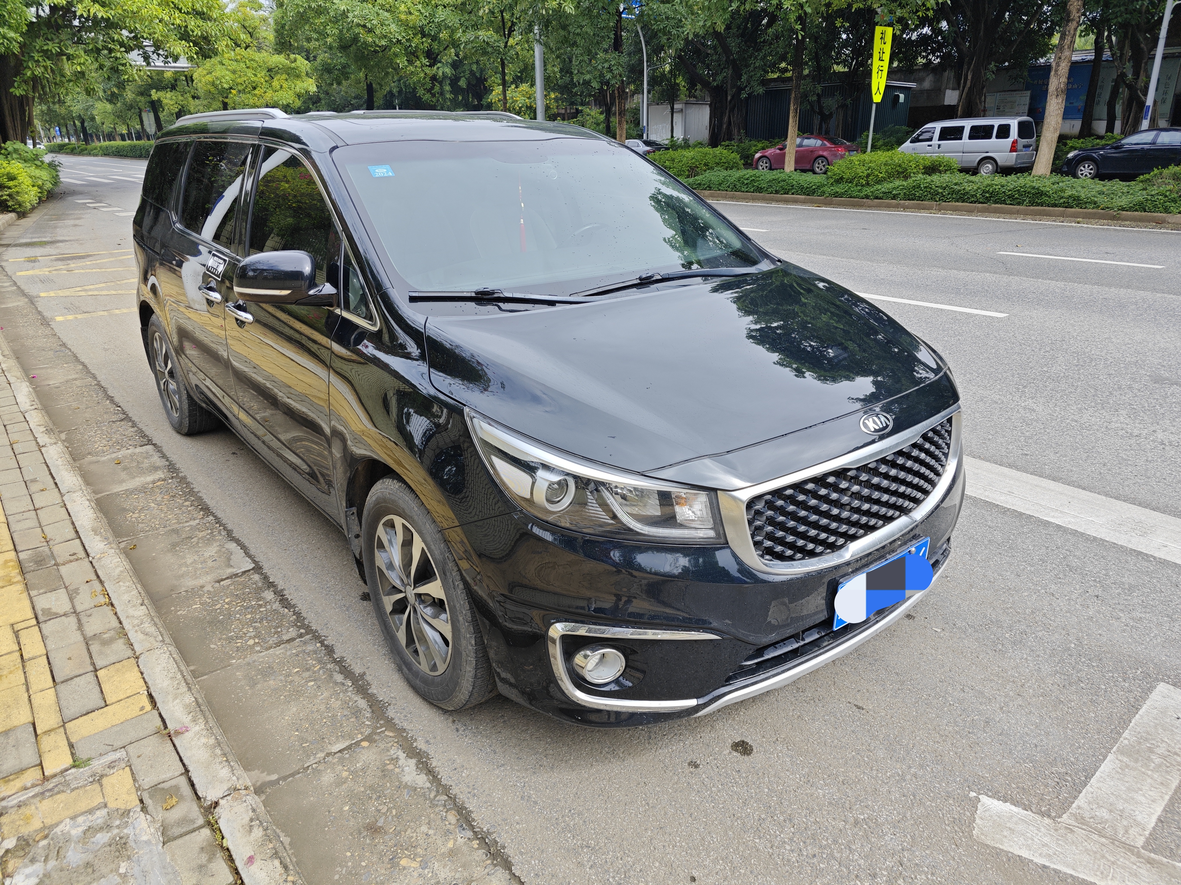 Kia Carnival (Imported) 2018 immagine di auto #4