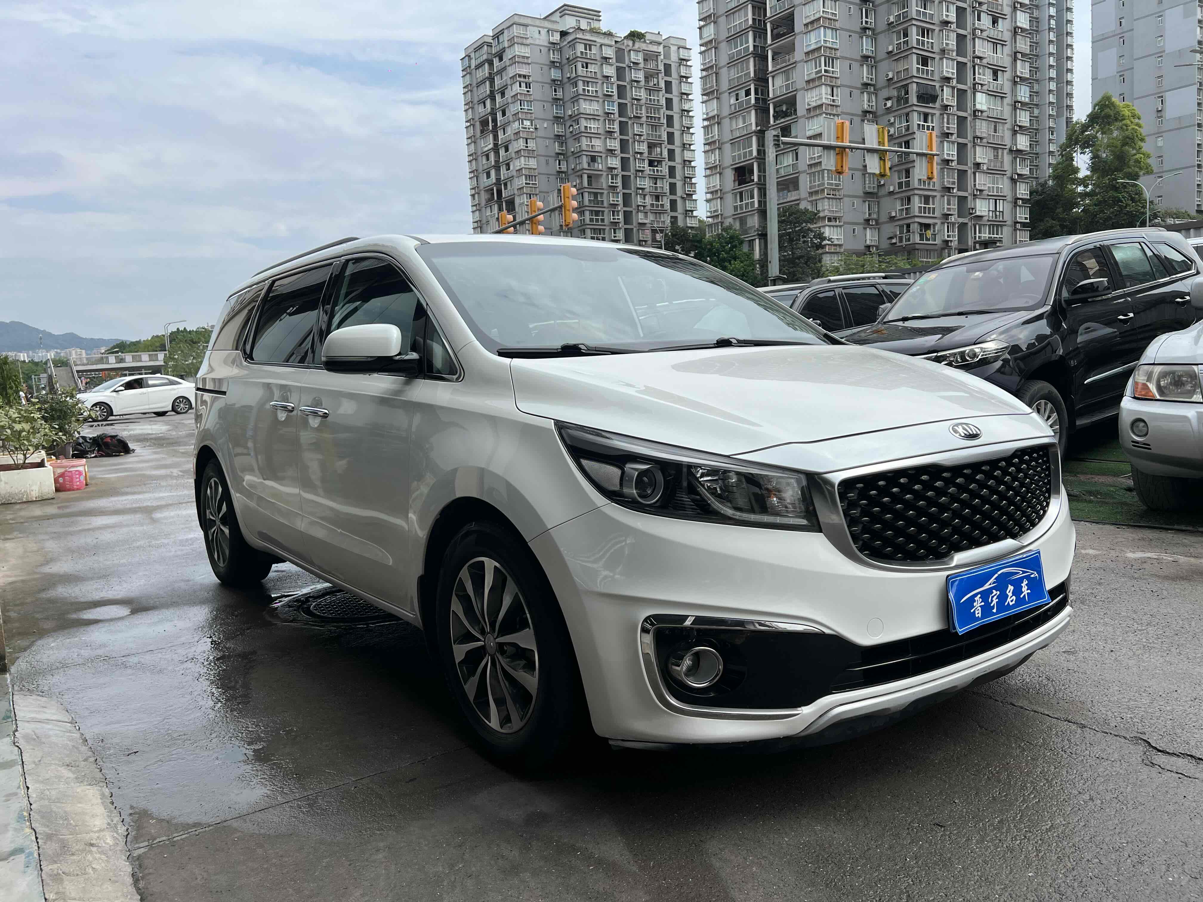 Kia Carnival (Imported) 2016 car image #4