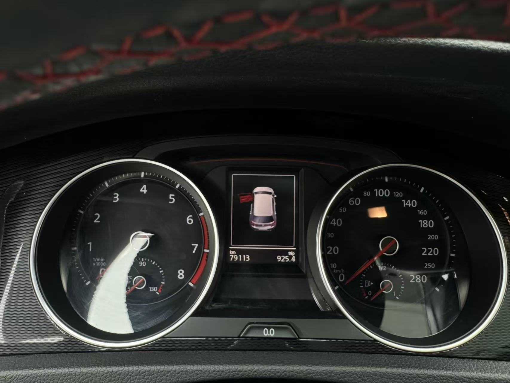 Volkswagen GolfGTI 2016 immagine di auto #4