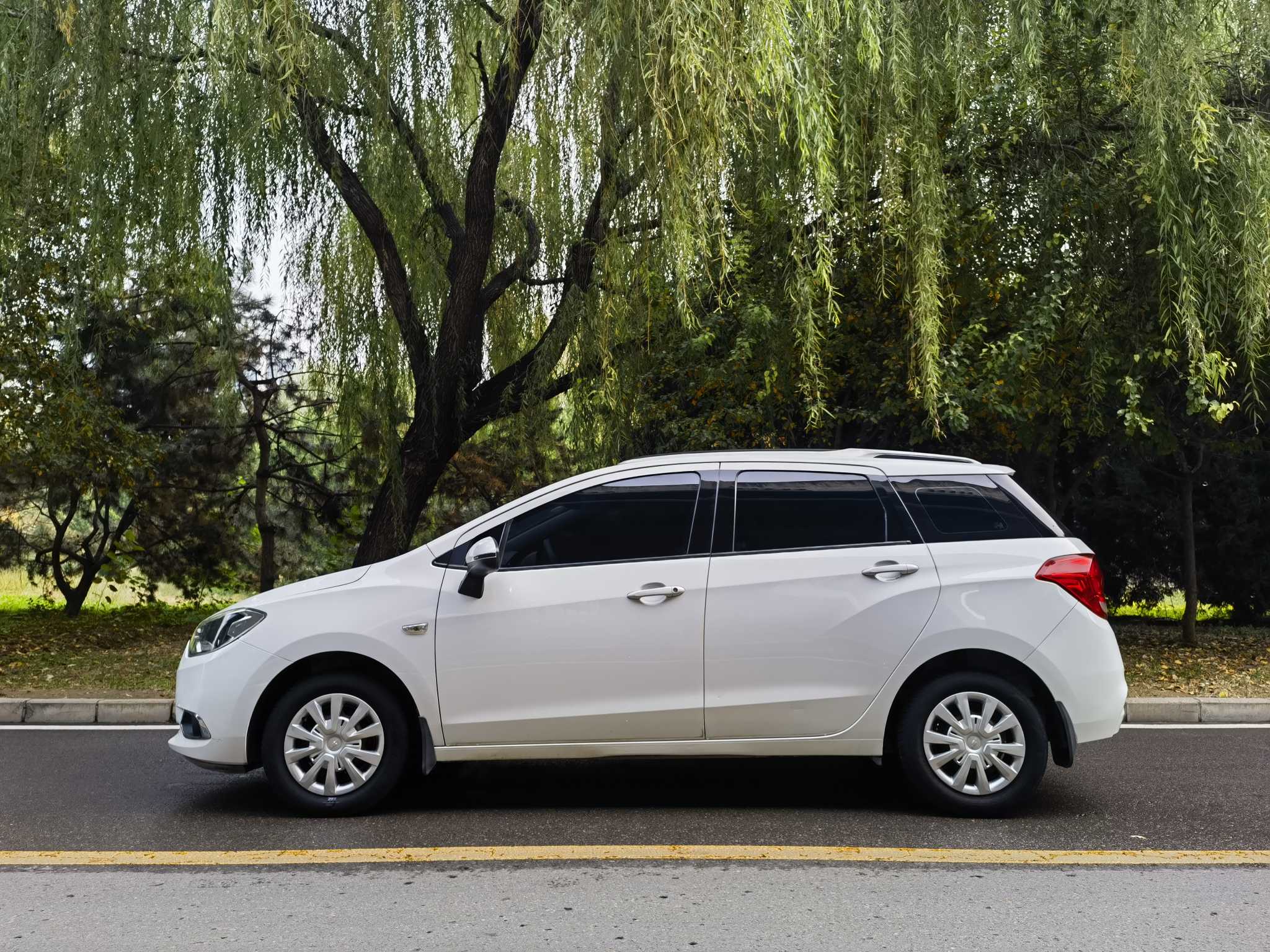 Chevrolet Lova 2016 car image #4