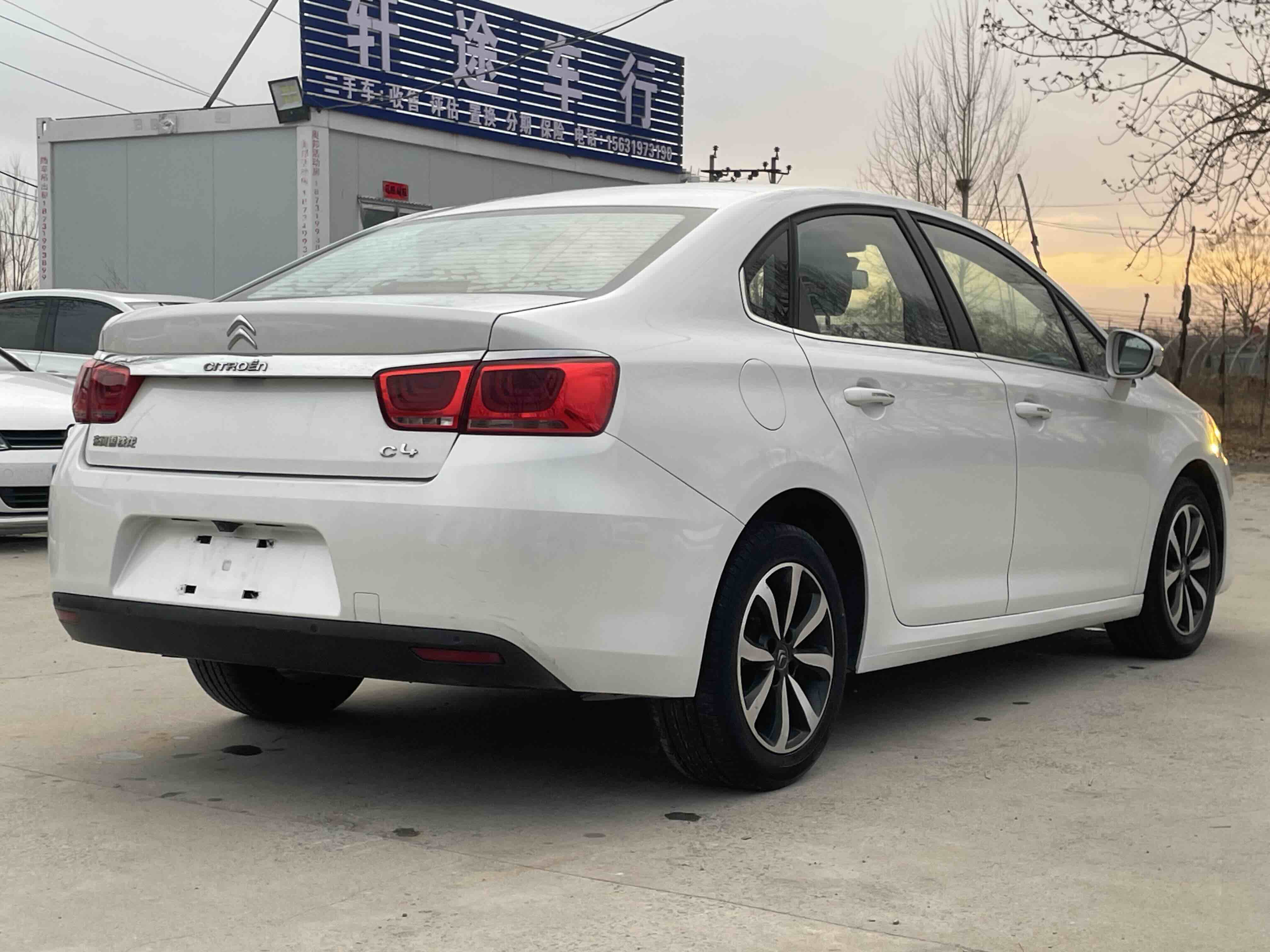 Citroen C4 C-Quatre 2016 صورة سيارة #4