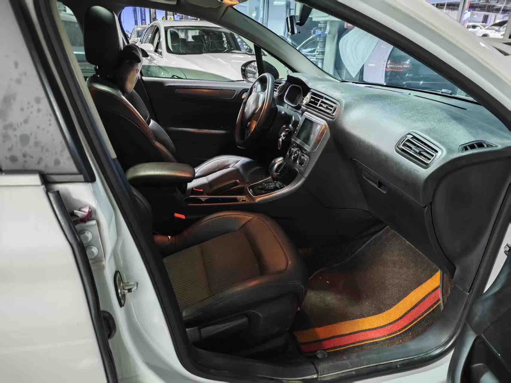 Citroen C4 C-Quatre 2017 #4 Citroen C4 C-Quatre 2017 car image #4