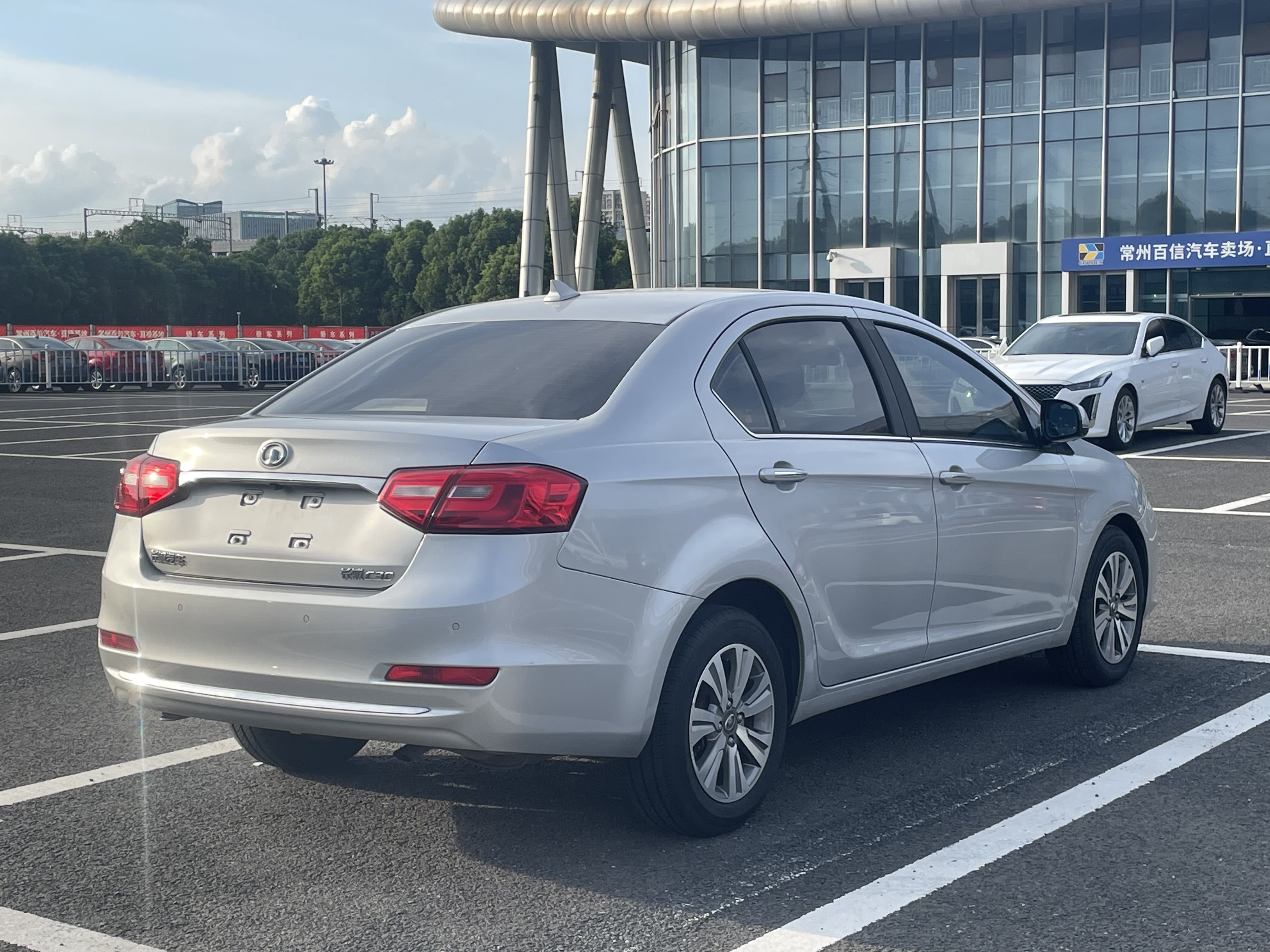 Great Wall C30 2016 #4 Great Wall C30 2016 car image #4