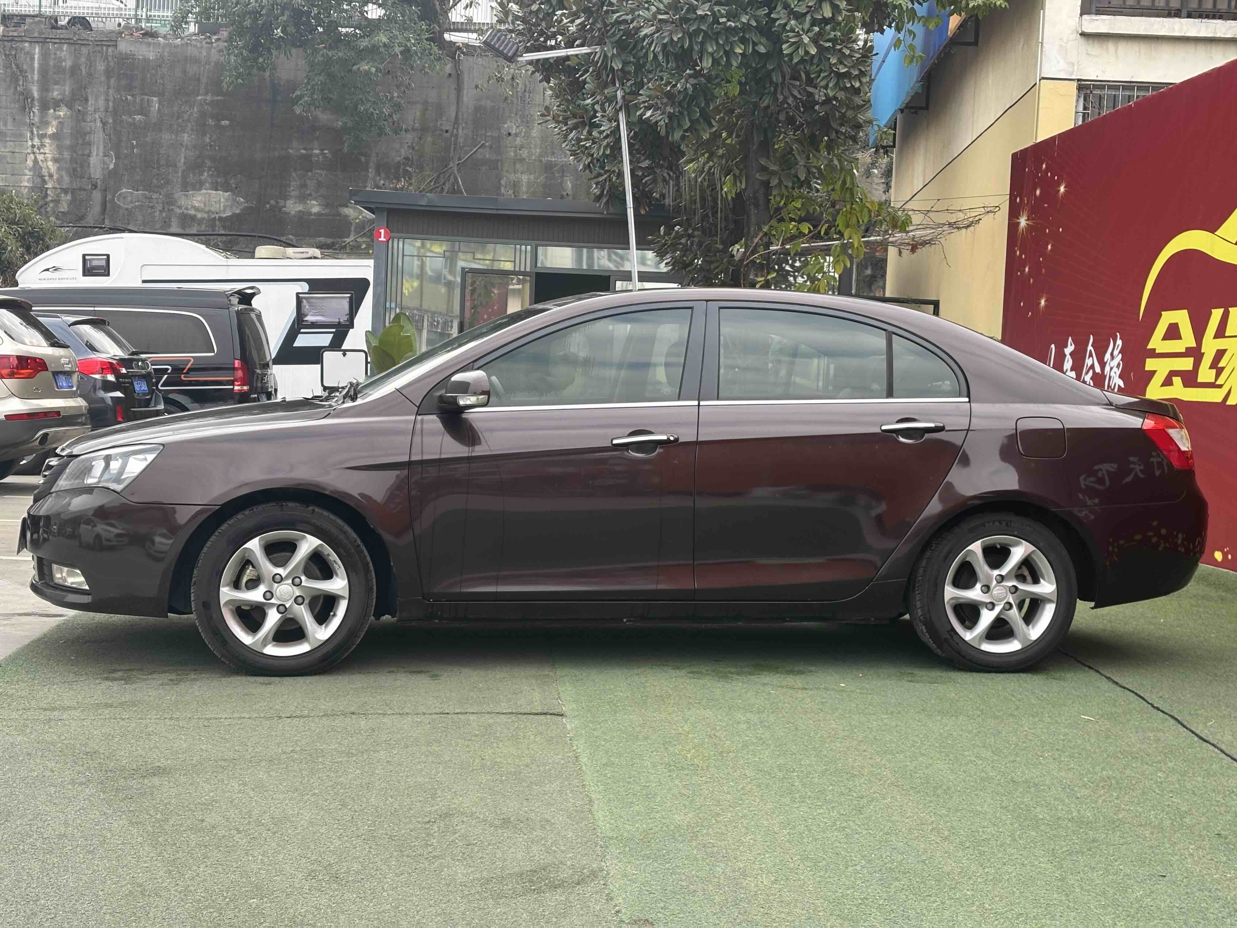 GEELY Emgrand Classic 2013 car image #4