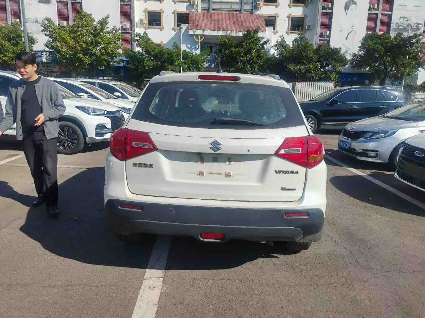 Suzuki Vitara 2016 изображение автомобиля #4